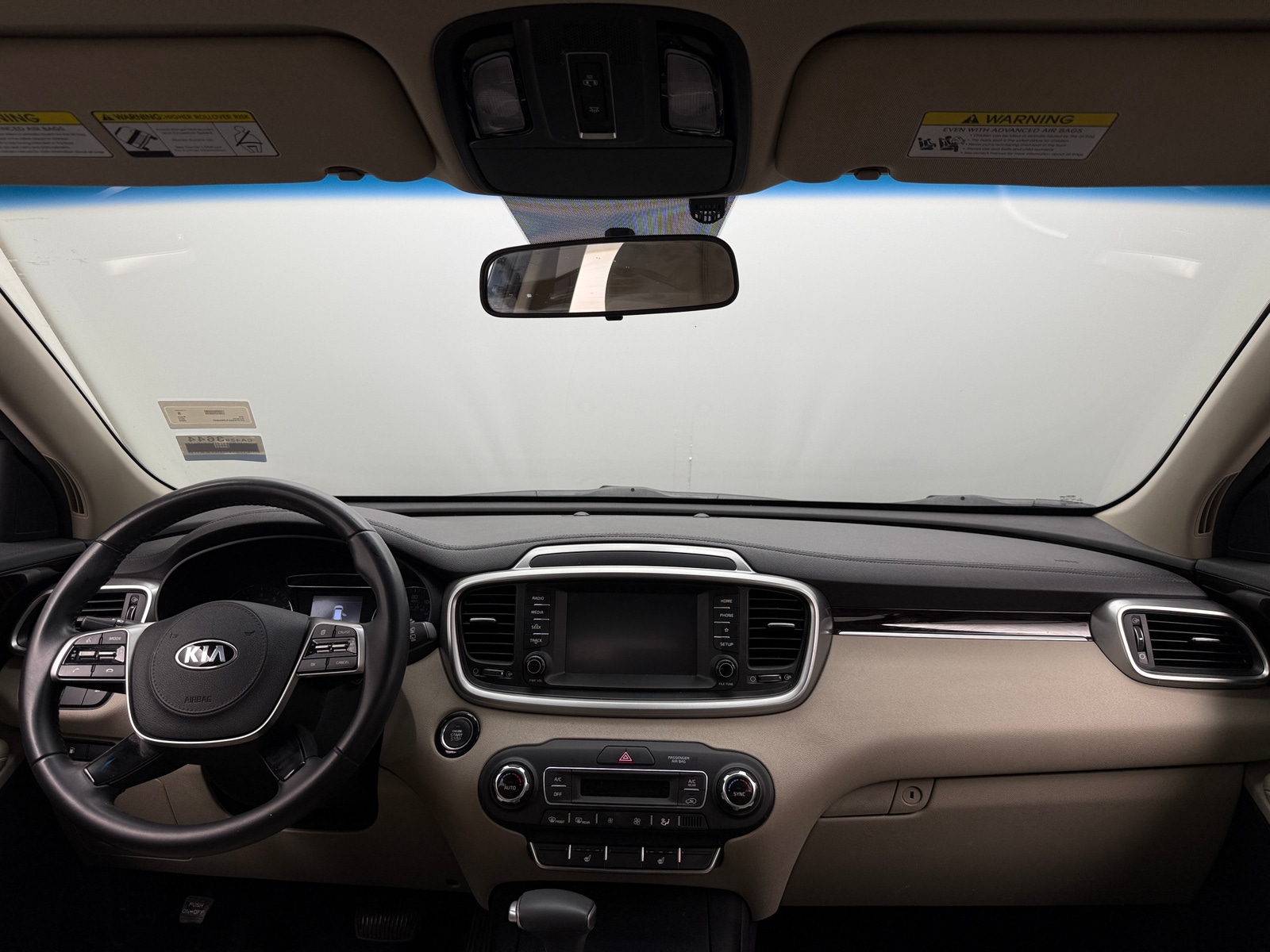 Thumbnail: 2020 Kia Sorento - 3