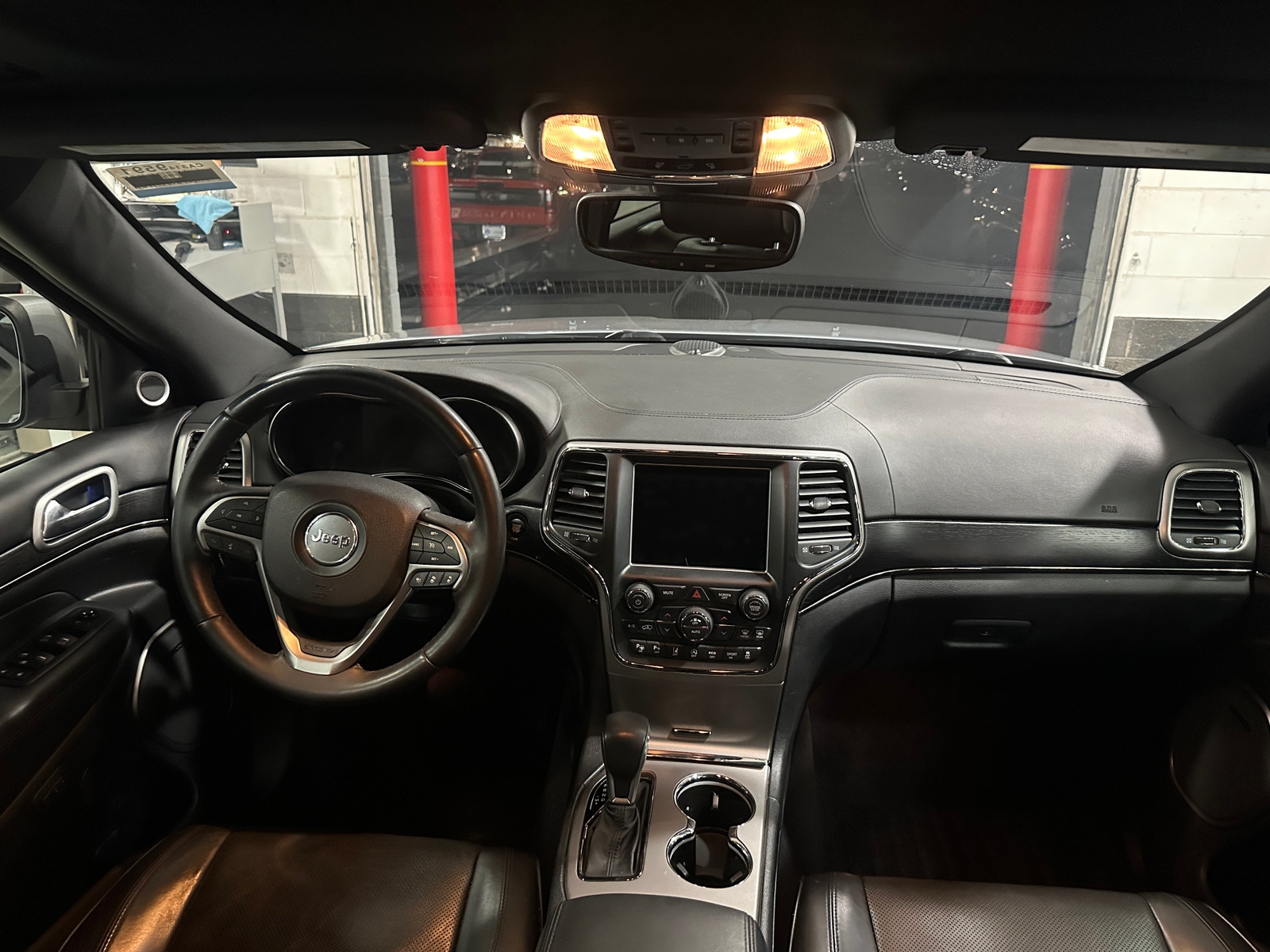 Thumbnail: 2018 Jeep Grand Cherokee - 2