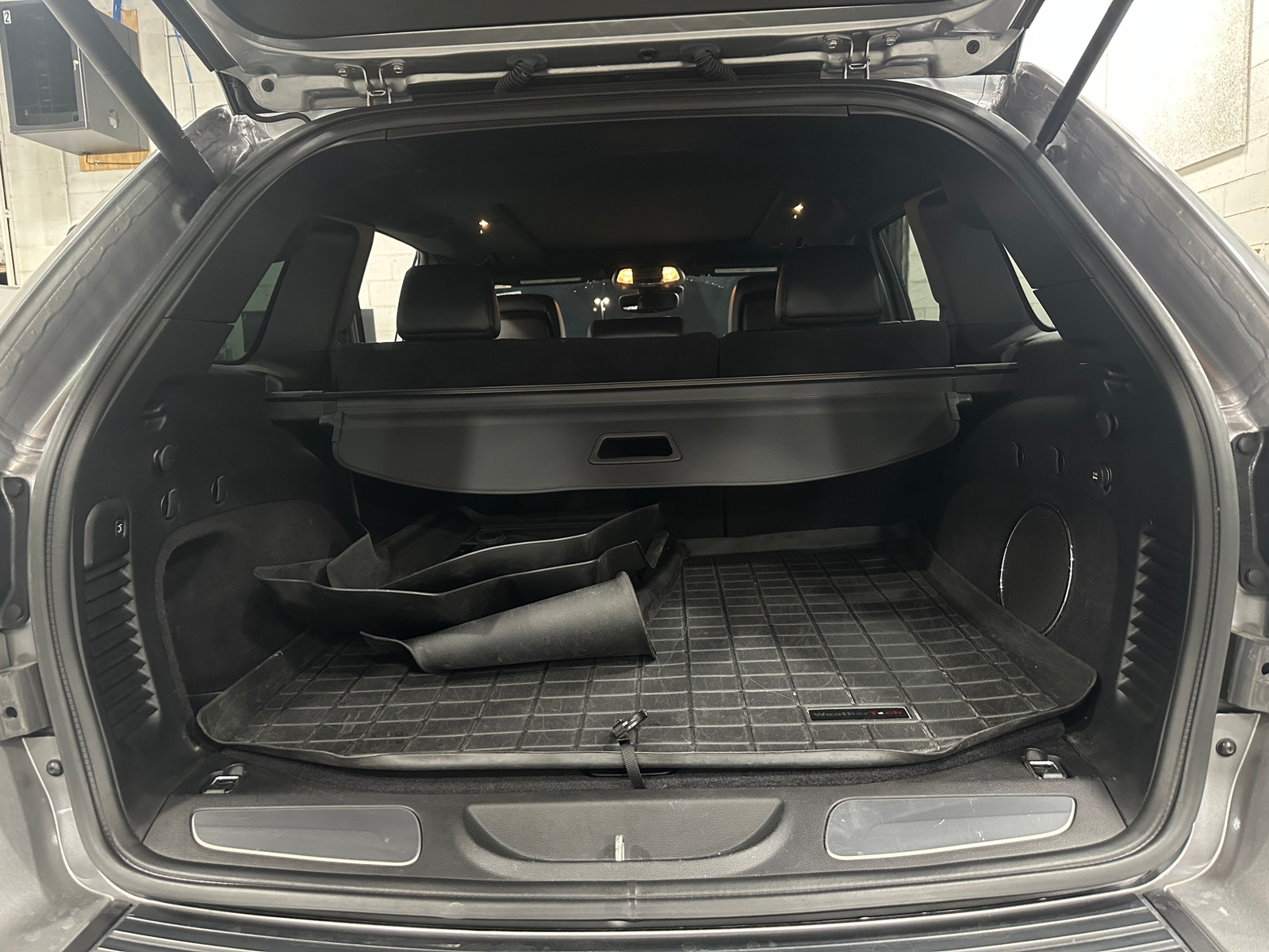 Thumbnail: 2018 Jeep Grand Cherokee - 6