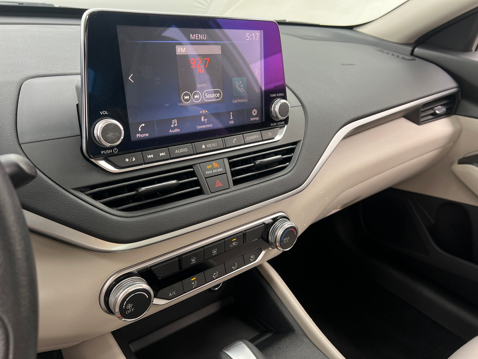 Thumbnail: 2019 Nissan Altima - 4