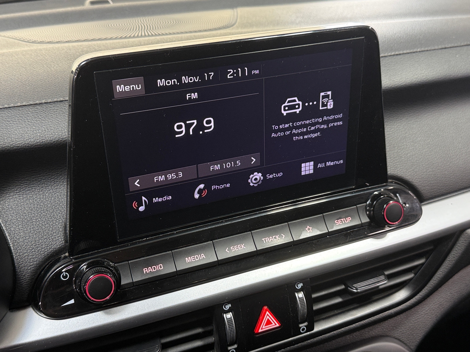 Thumbnail: 2024 Kia Forte - 4