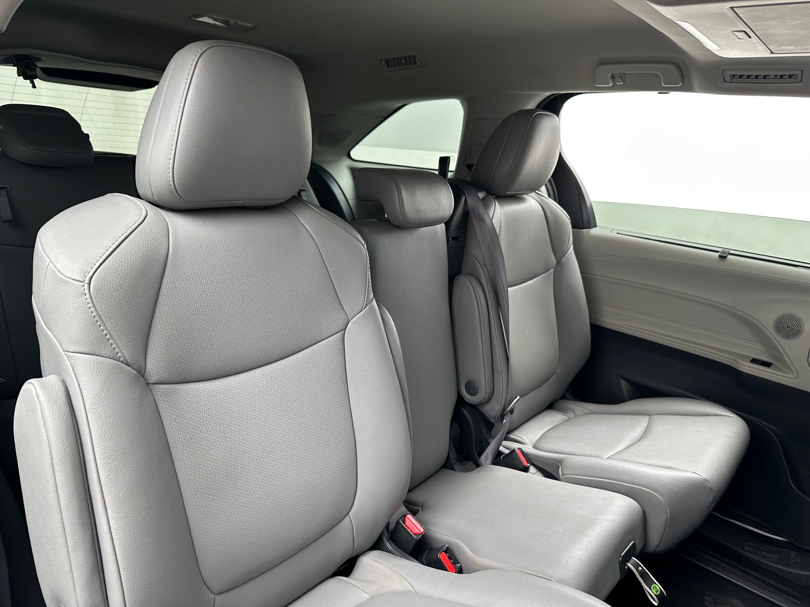 Thumbnail: 2024 Toyota Sienna - 5