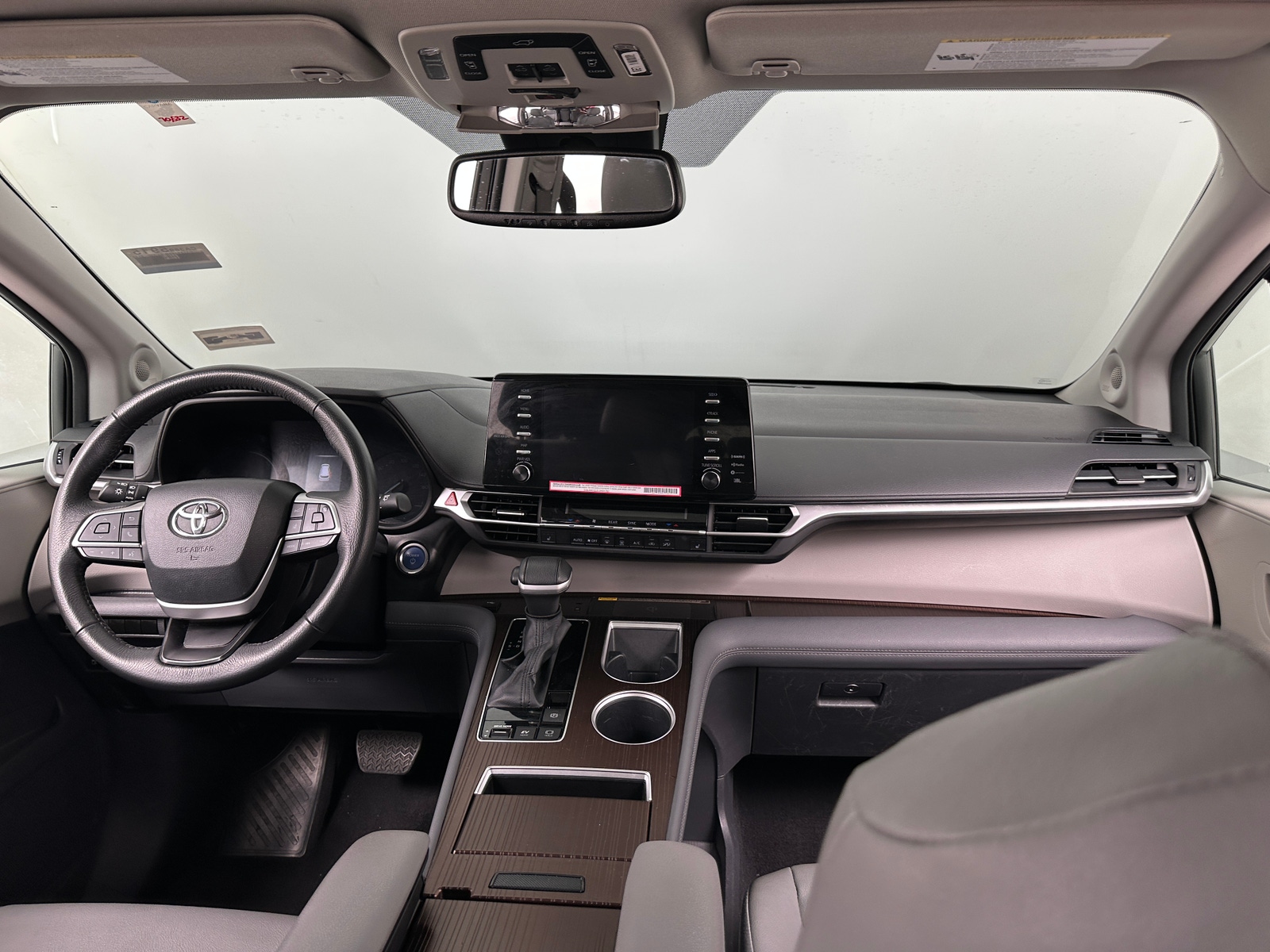 Thumbnail: 2024 Toyota Sienna - 2