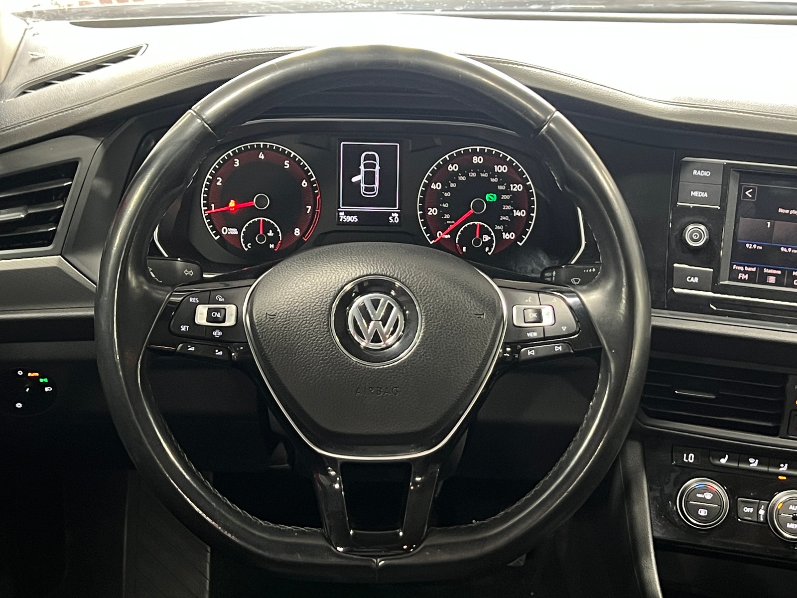 Thumbnail: 2019 Volkswagen Jetta - 4