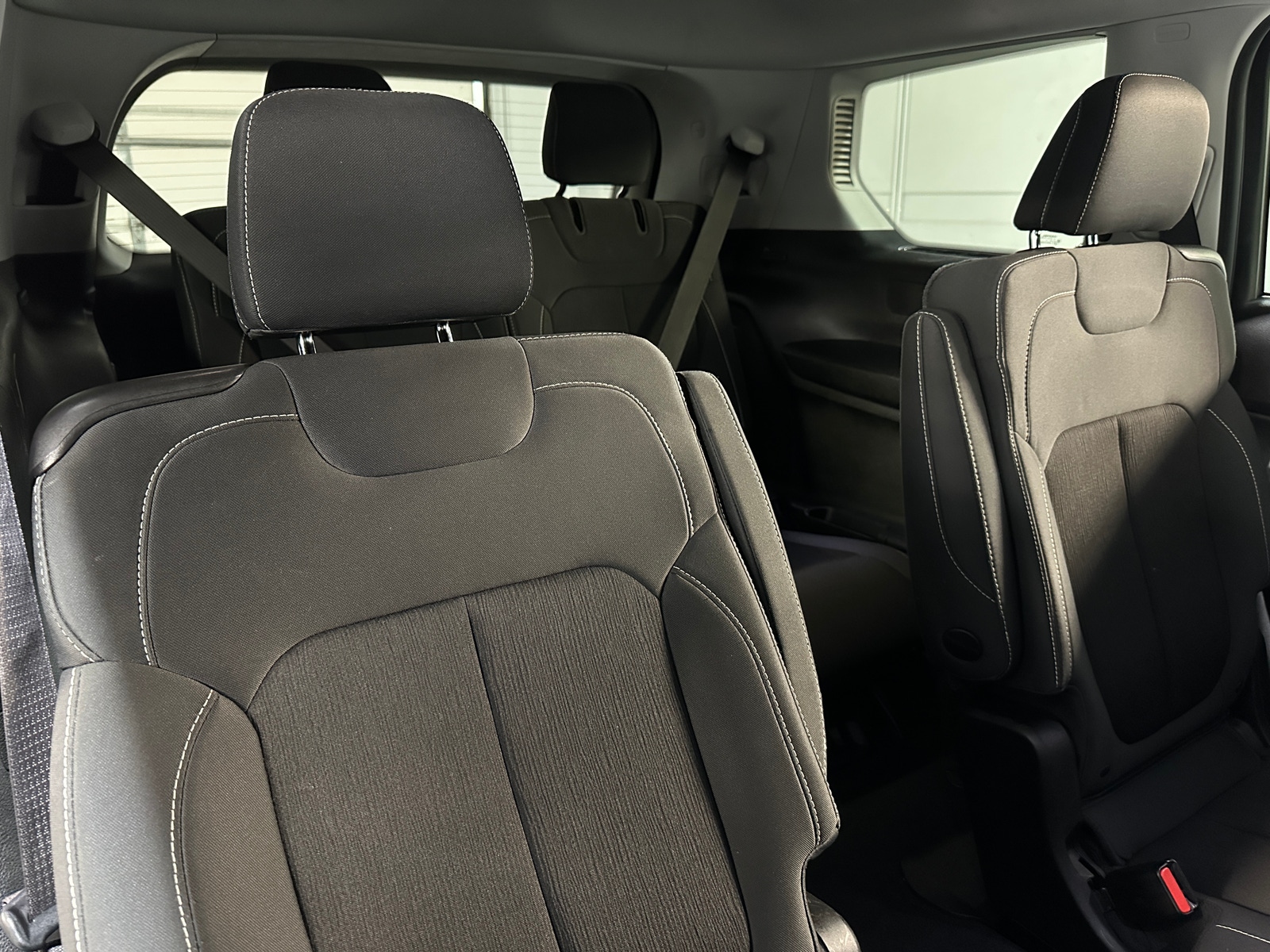 Thumbnail: 2023 Jeep Grand Cherokee L - 6