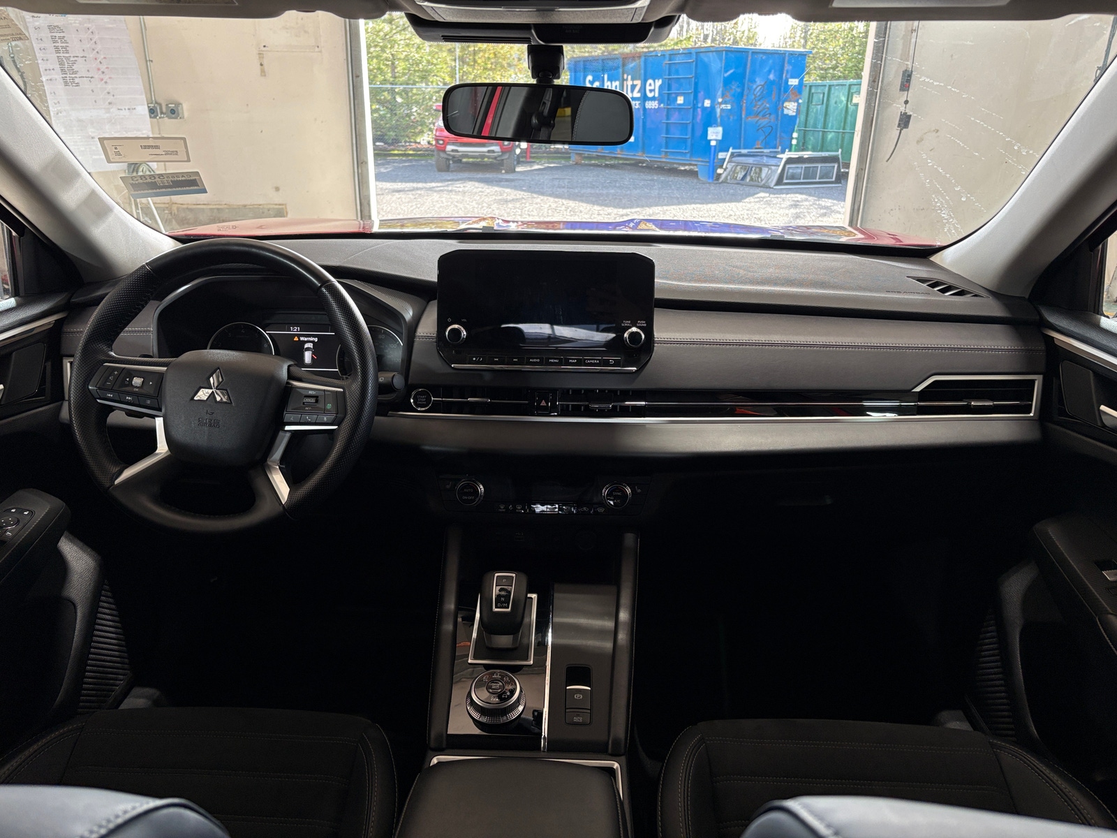 Thumbnail: 2024 Mitsubishi Outlander - 2