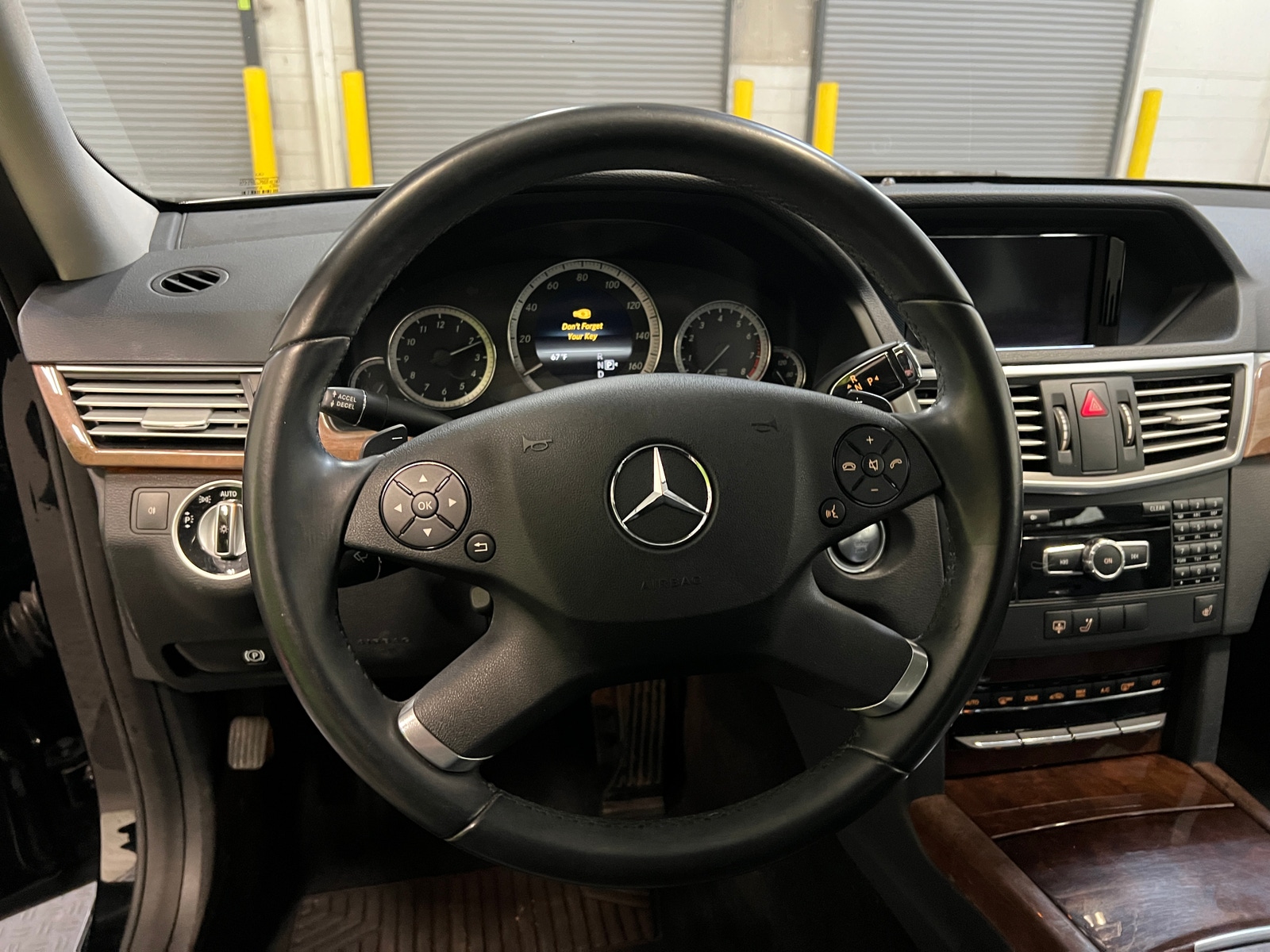 Thumbnail: 2013 Mercedes-Benz E-Class - 4