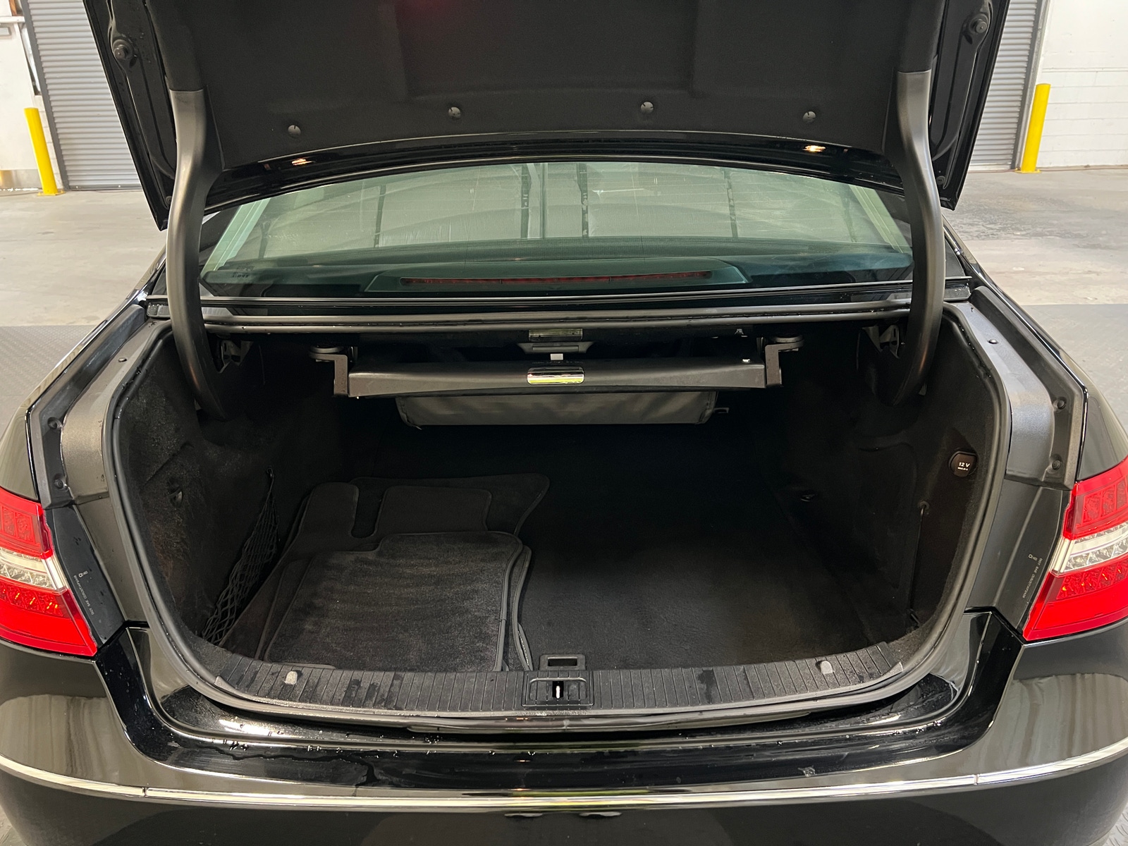 Thumbnail: 2013 Mercedes-Benz E-Class - 6