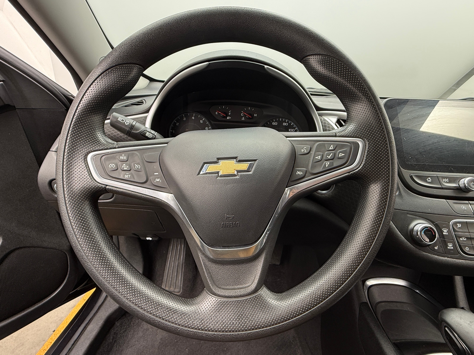 Thumbnail: 2023 Chevrolet Malibu - 5