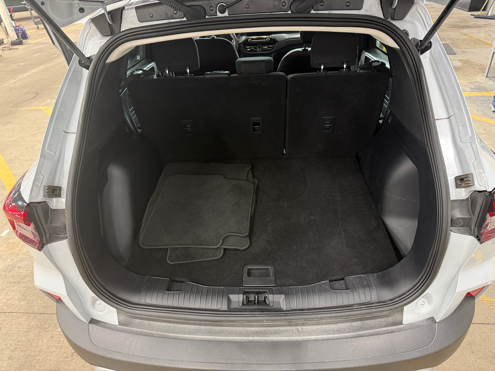 Thumbnail: 2025 Ford Escape - 7