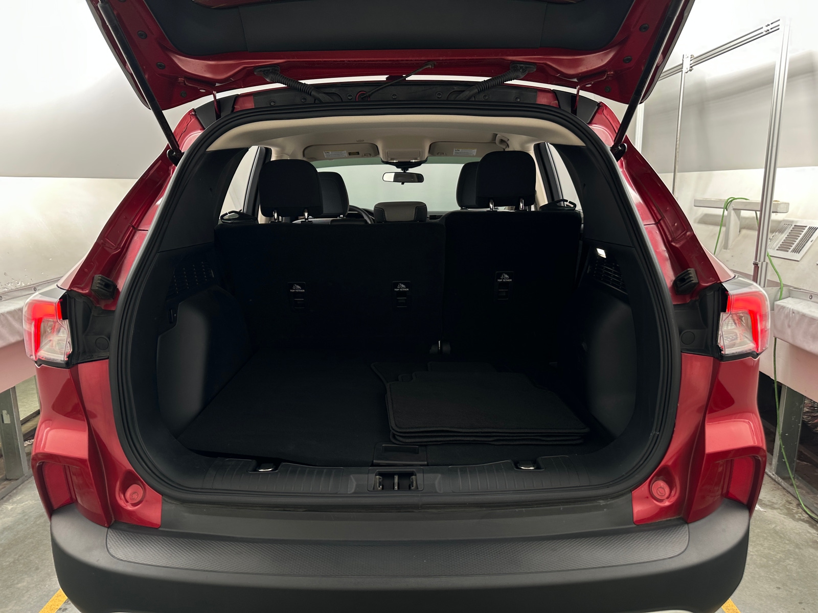 Thumbnail: 2020 Ford Escape - 7