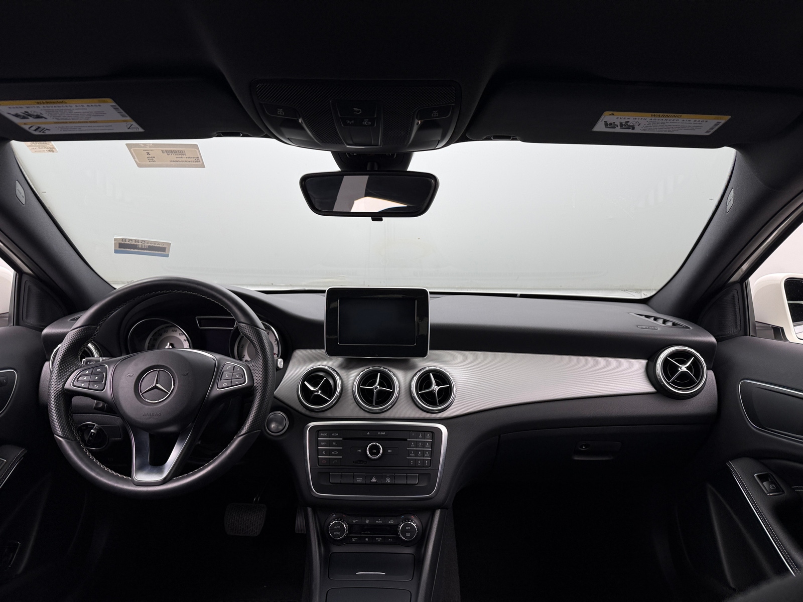 Thumbnail: 2016 Mercedes-Benz GLA - 2