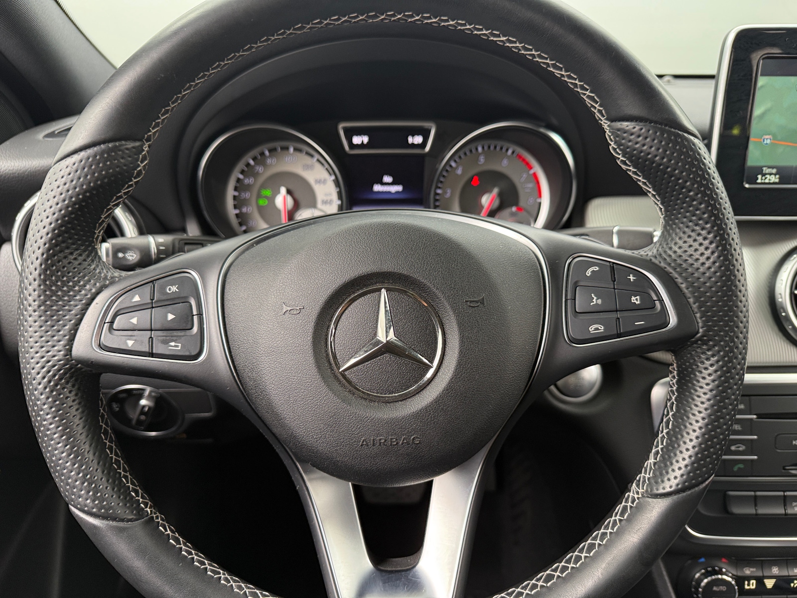 Thumbnail: 2016 Mercedes-Benz GLA - 4