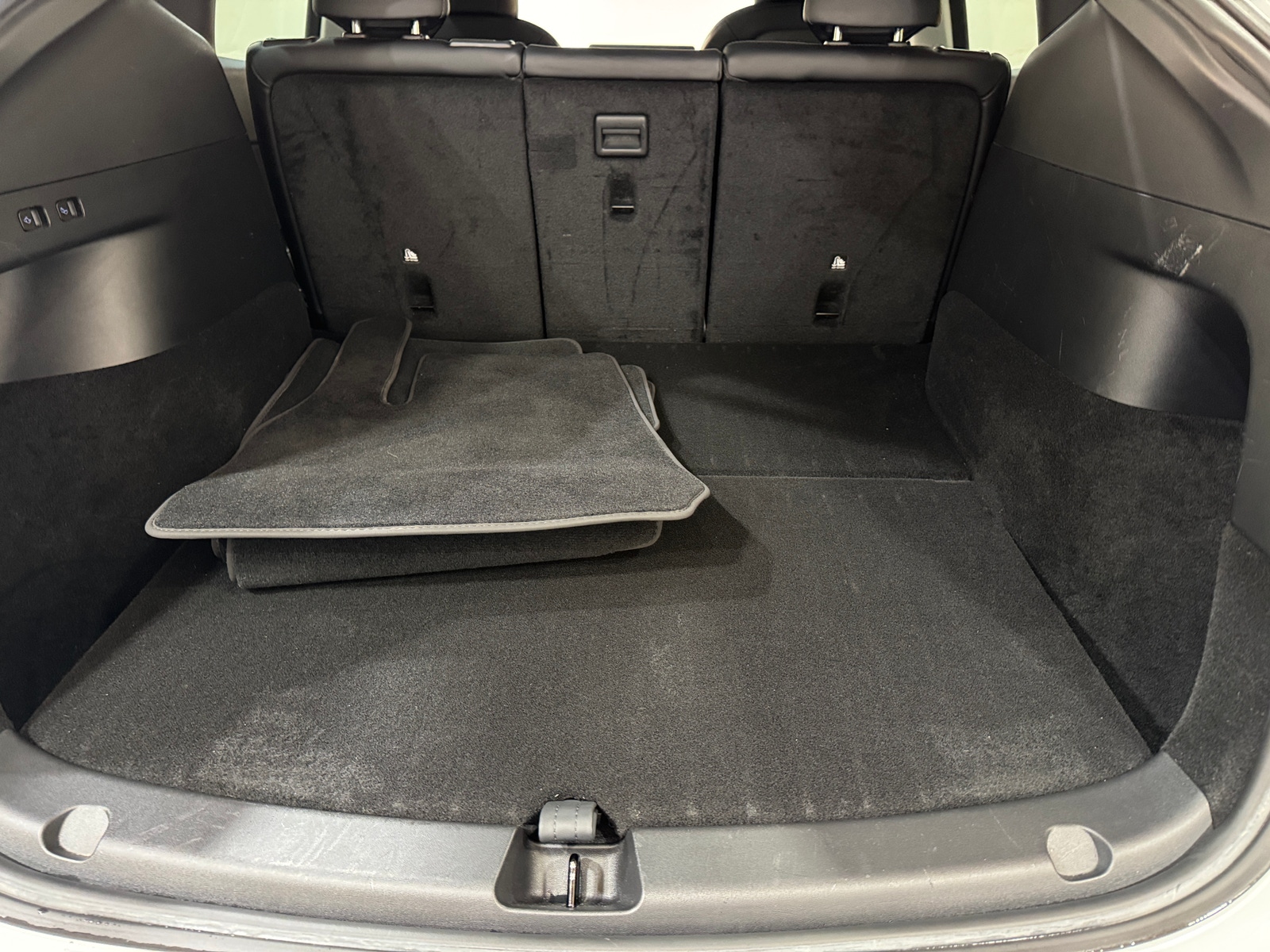 Thumbnail: 2022 Tesla Model Y - 6