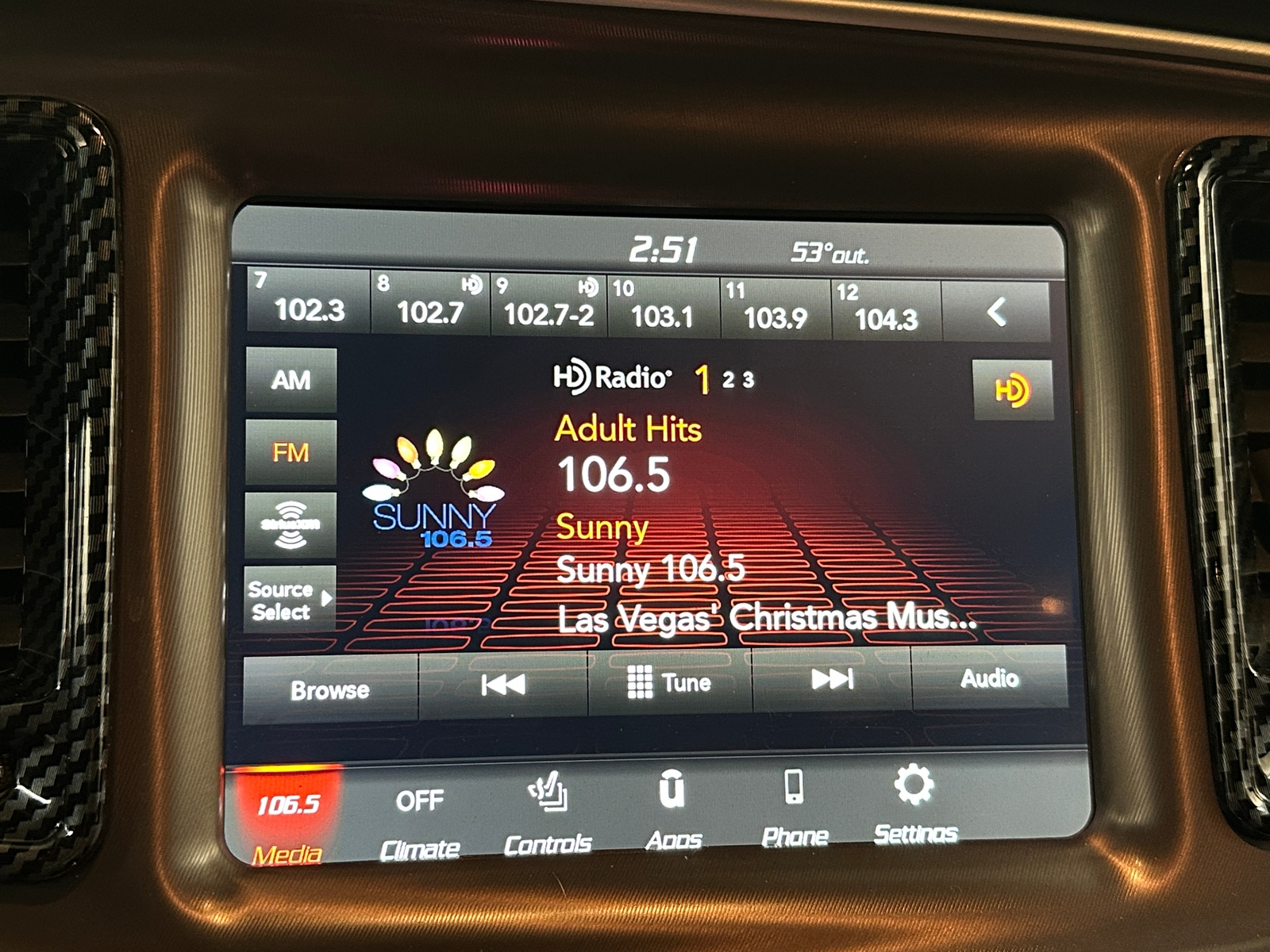 Thumbnail: 2021 Dodge Challenger - 3