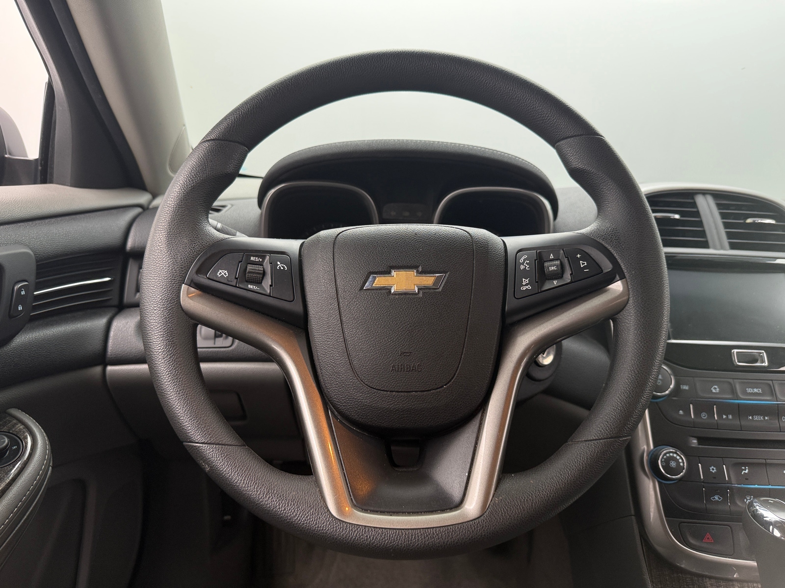 Thumbnail: 2015 Chevrolet Malibu - 4