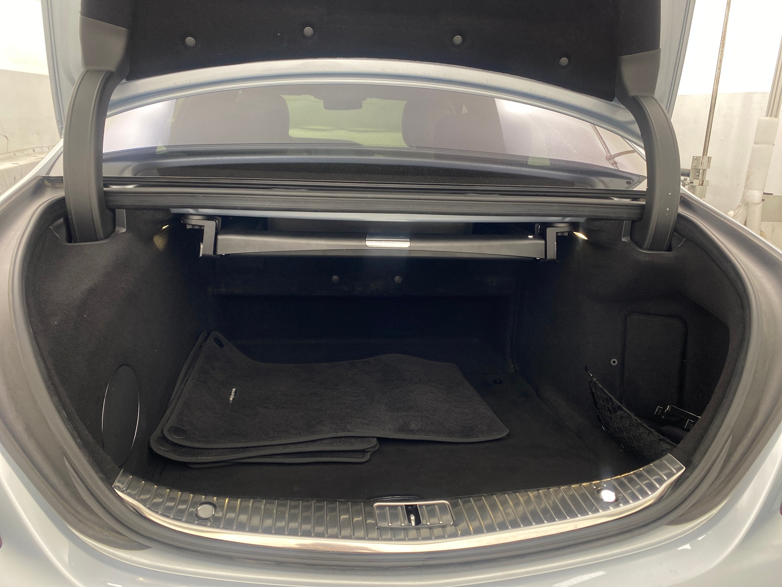 Thumbnail: 2018 Mercedes-Benz S-Class - 6