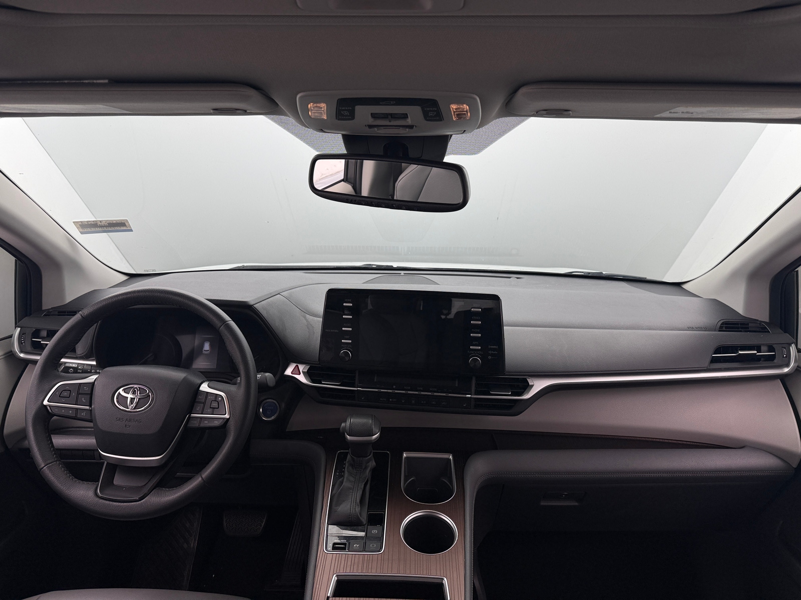 Thumbnail: 2022 Toyota Sienna - 2