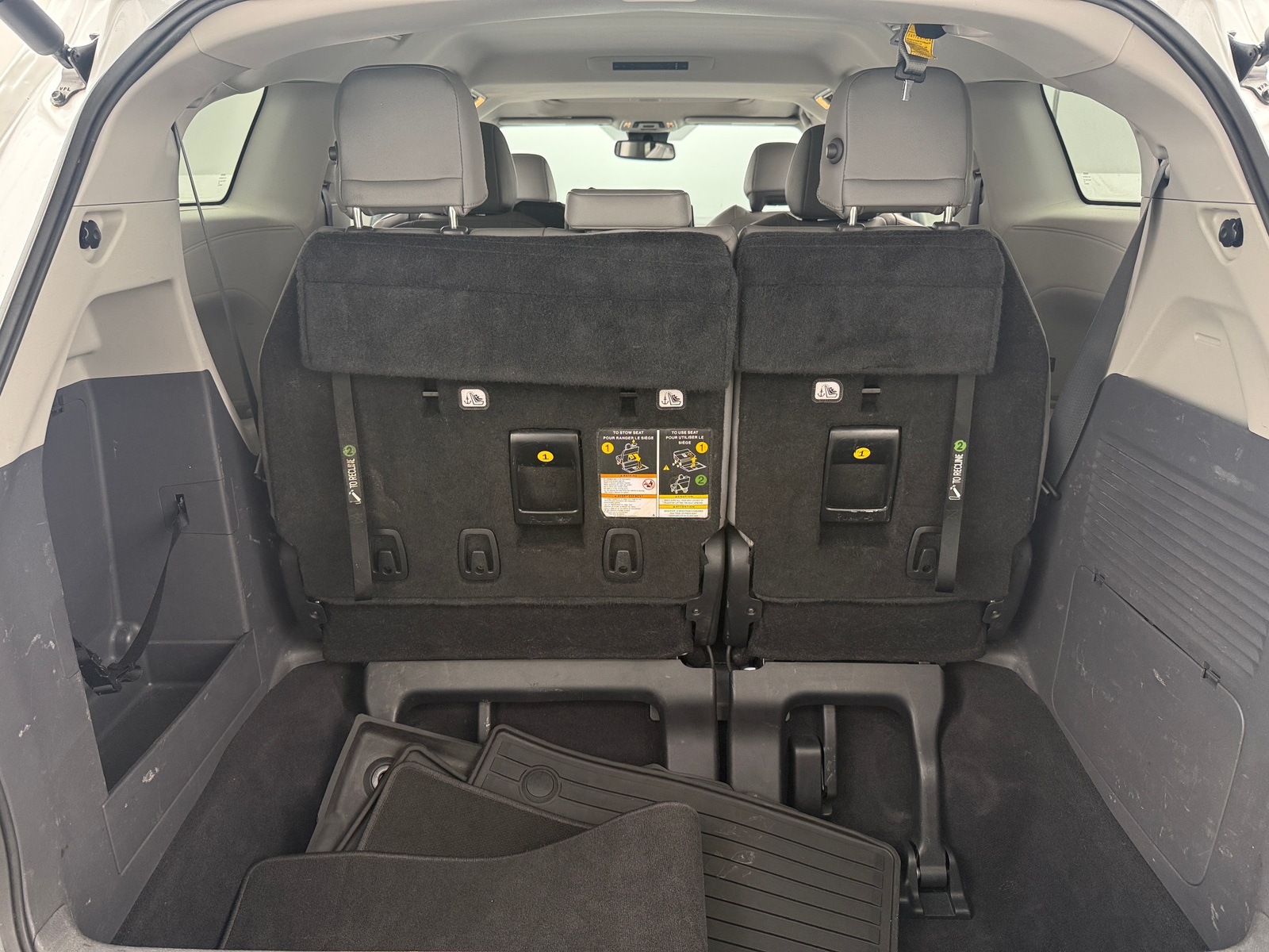 Thumbnail: 2022 Toyota Sienna - 6