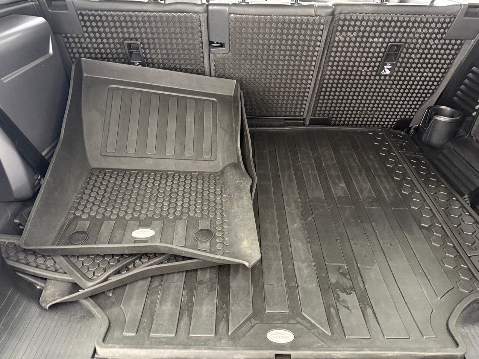 Thumbnail: 2020 Land Rover Defender - 6