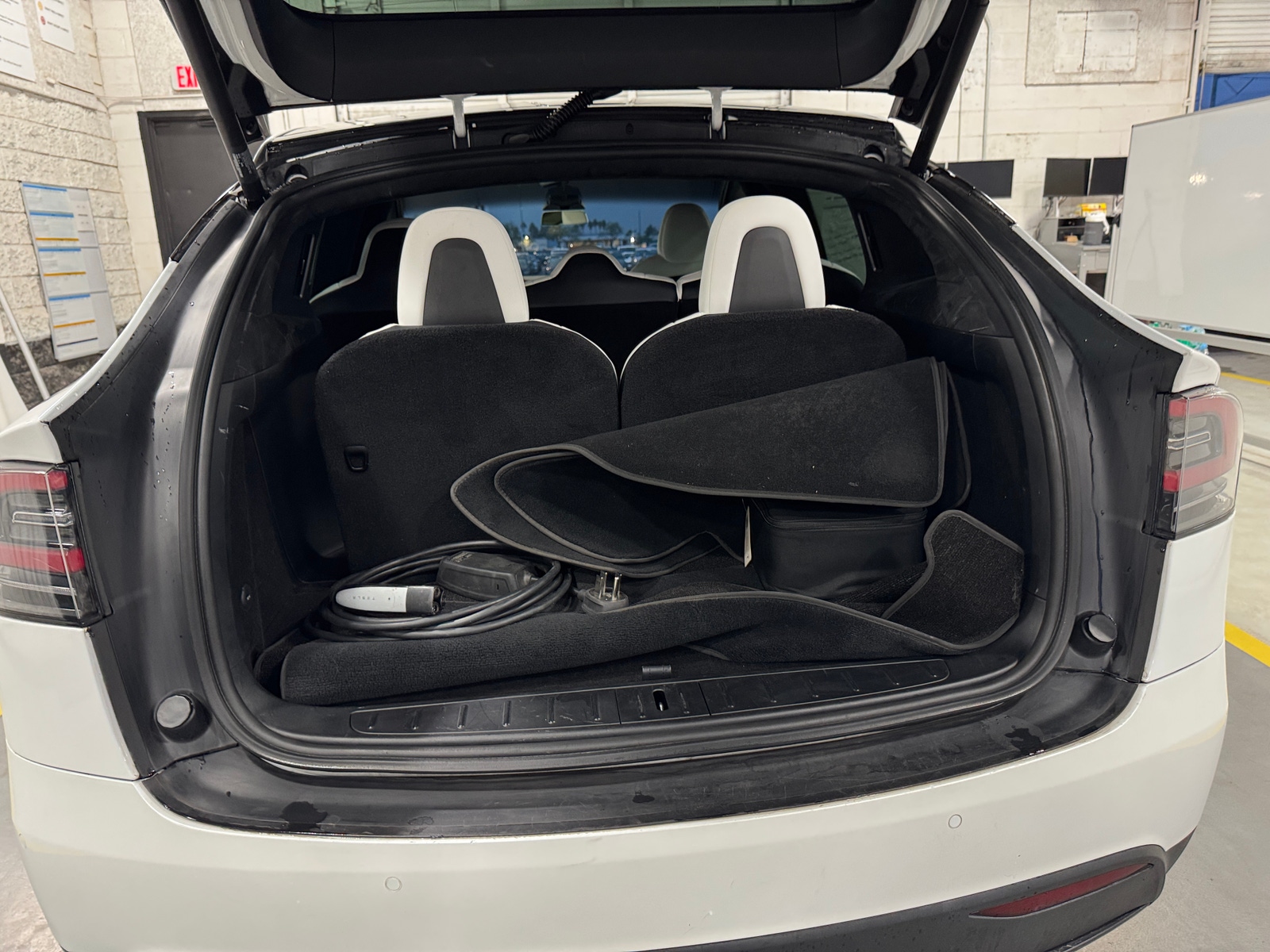 Thumbnail: 2021 Tesla Model X - 6