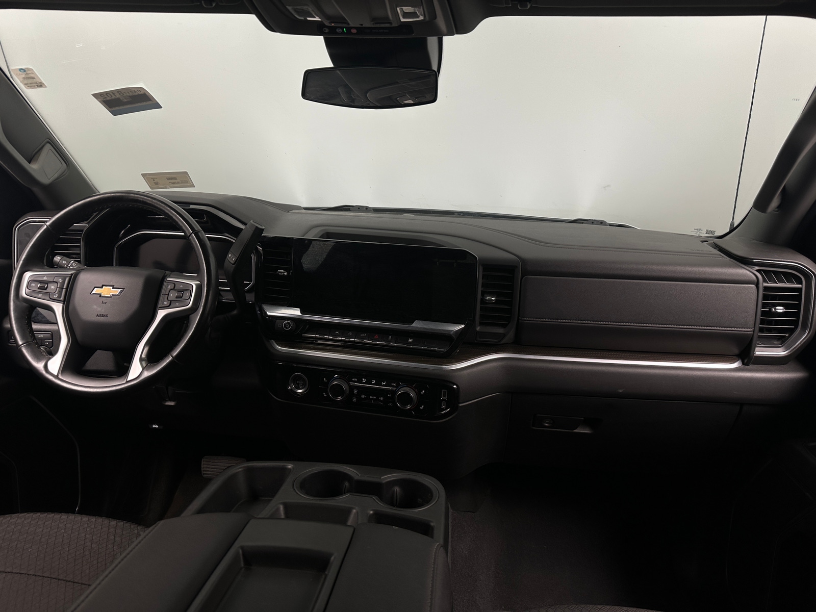 Thumbnail: 2022 Chevrolet Silverado 1500 - 3