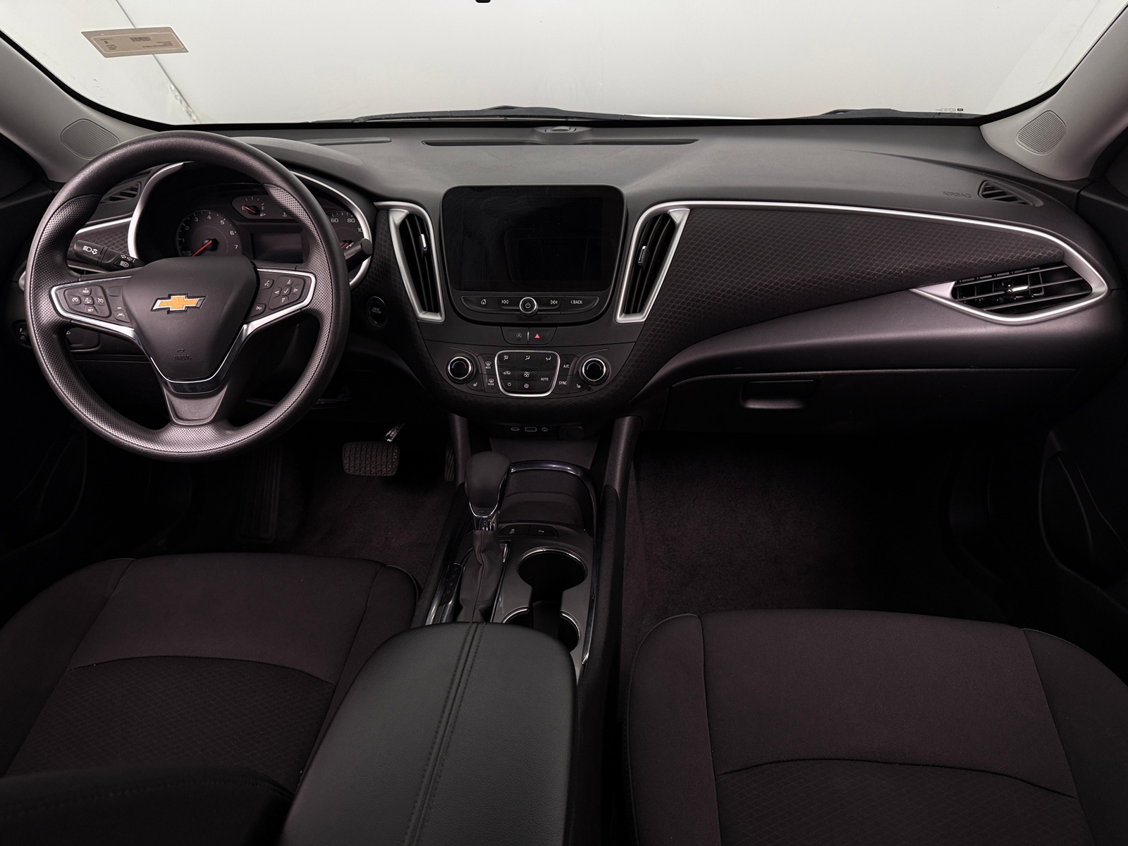 Thumbnail: 2024 Chevrolet Malibu - 3