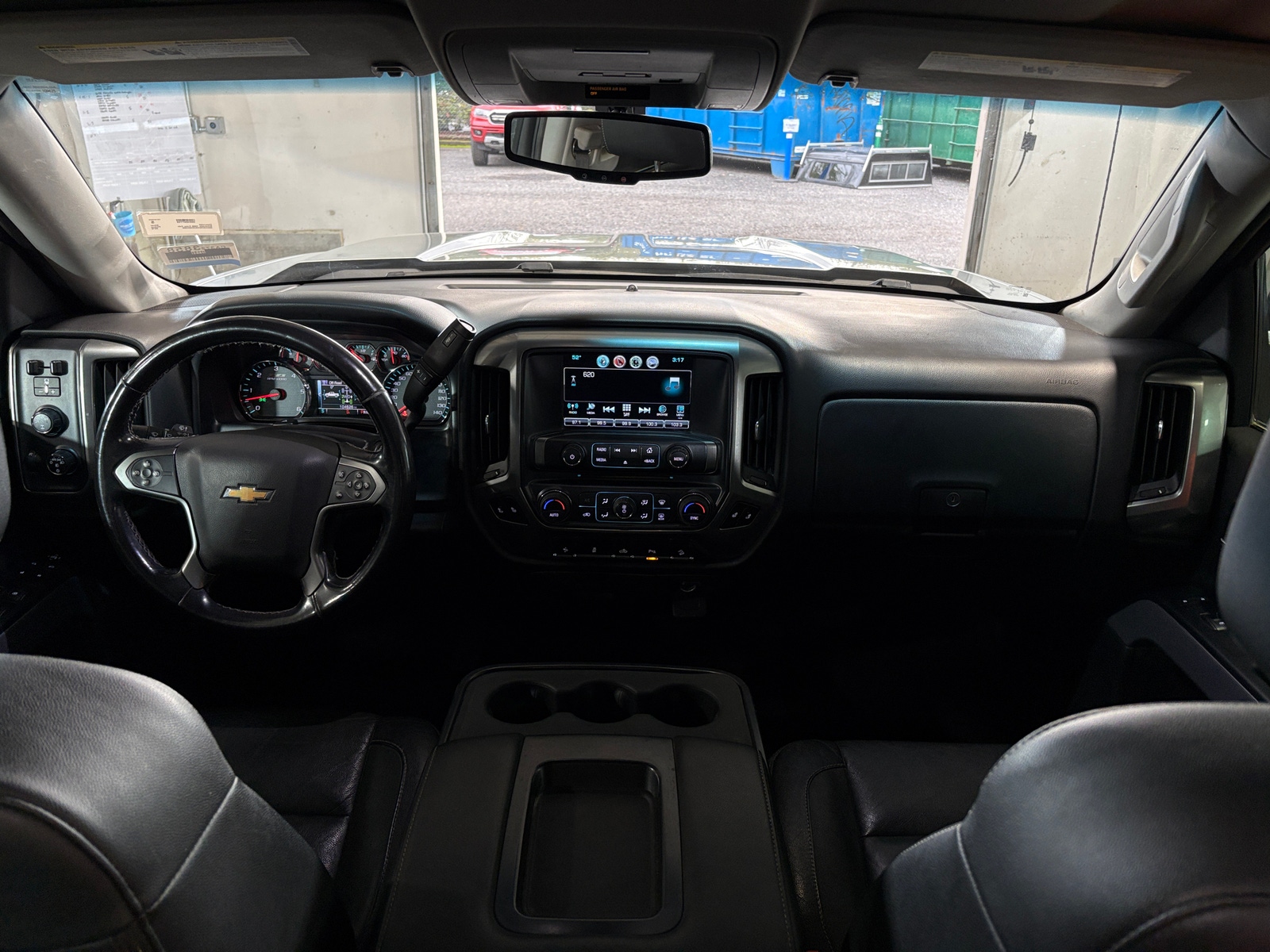 Thumbnail: 2018 Chevrolet Silverado 1500 - 3