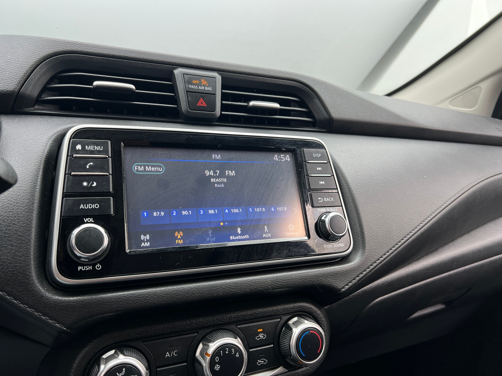 Thumbnail: 2020 Nissan Versa - 4