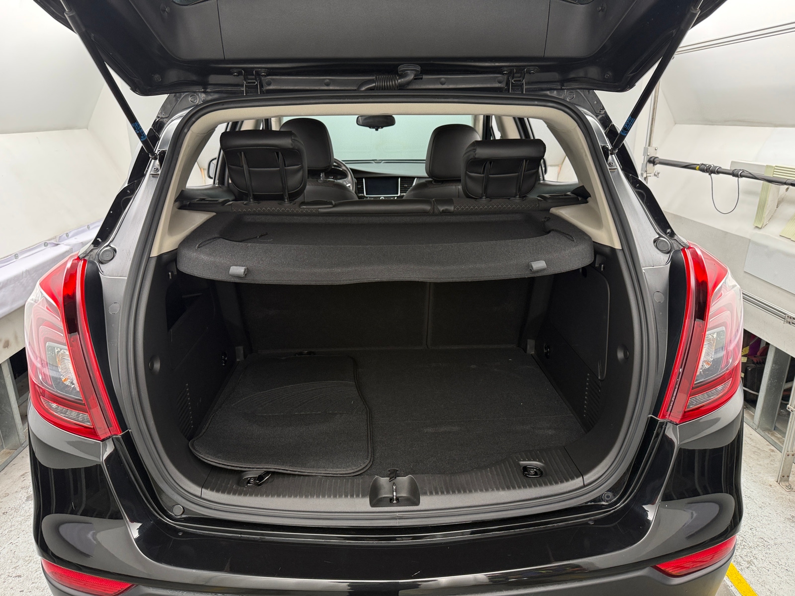 Thumbnail: 2021 Buick Encore - 6