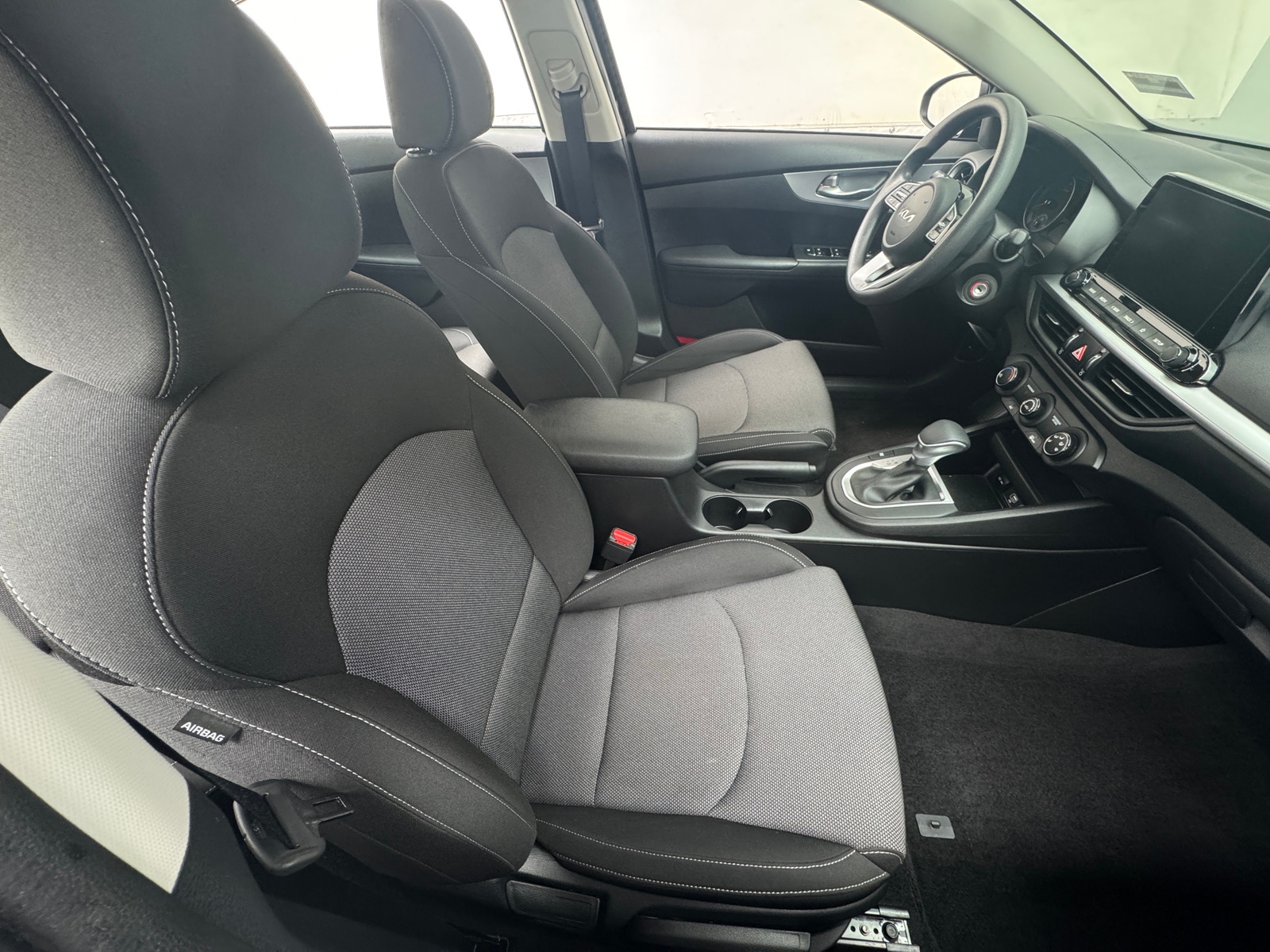 Thumbnail: 2023 Kia Forte - 2