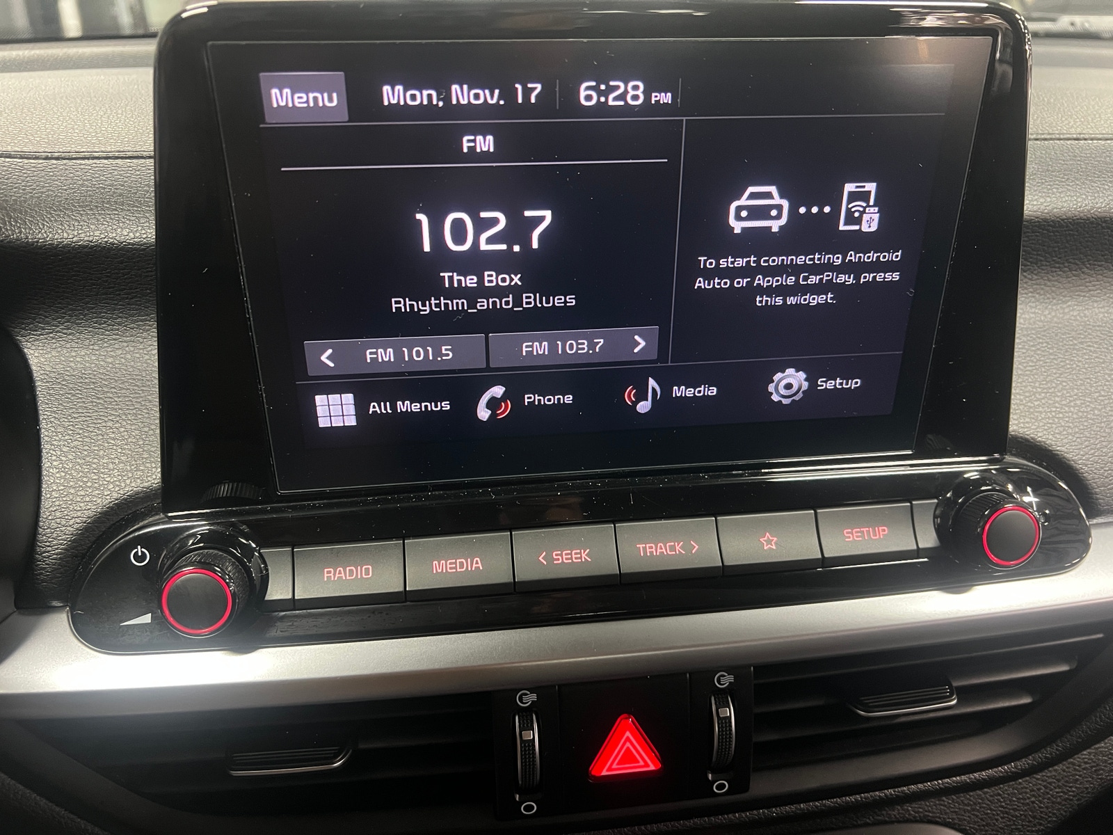 Thumbnail: 2023 Kia Forte - 4