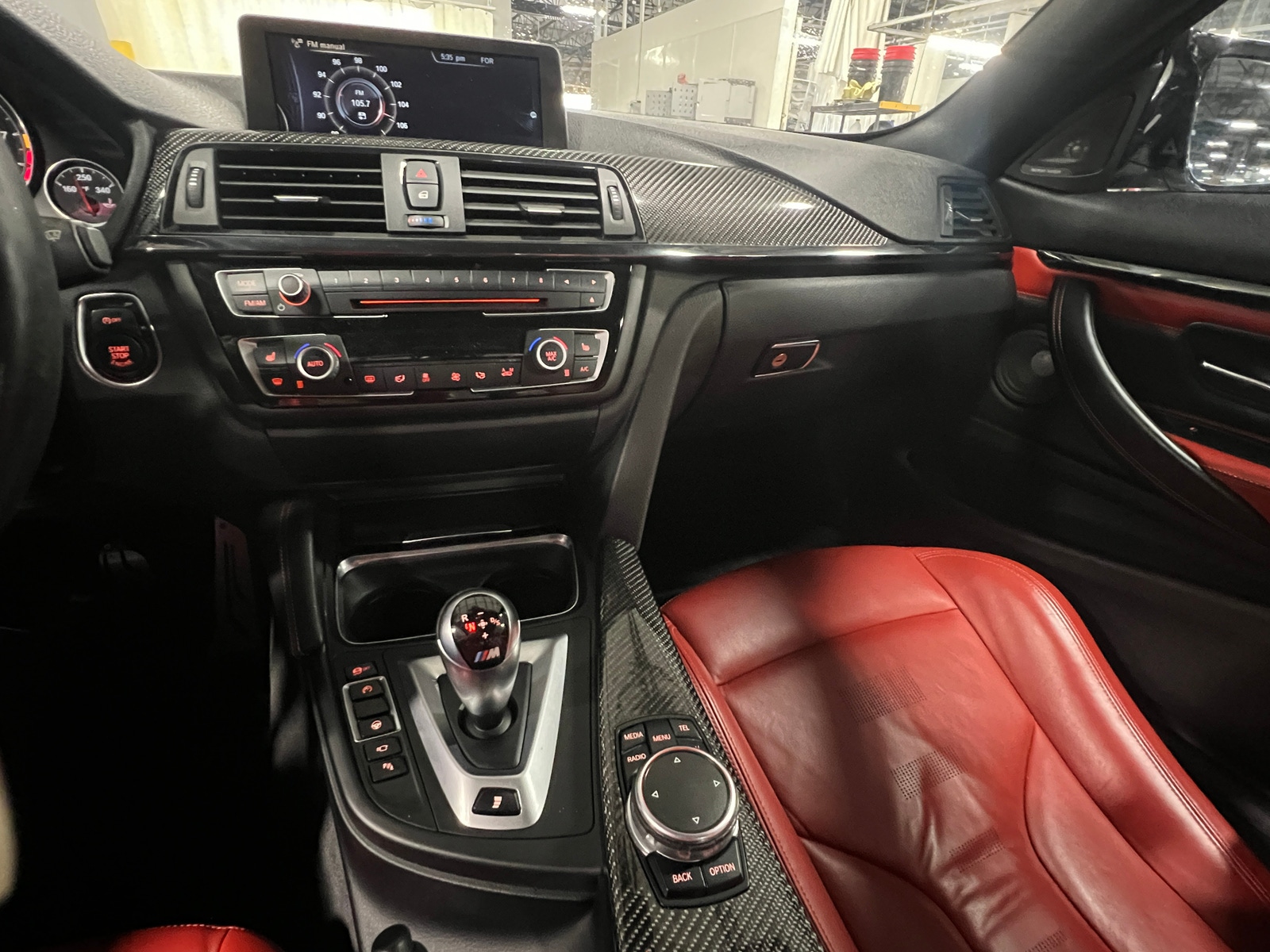 Thumbnail: 2015 BMW M4 - 2