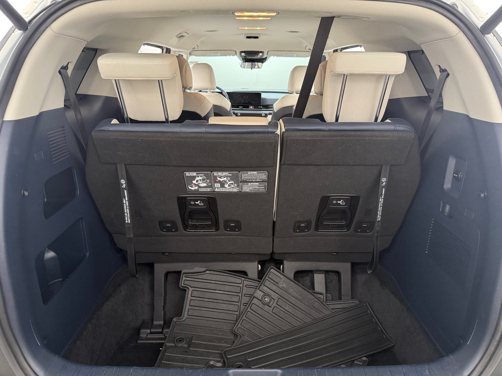 Thumbnail: 2025 Kia Carnival - 6