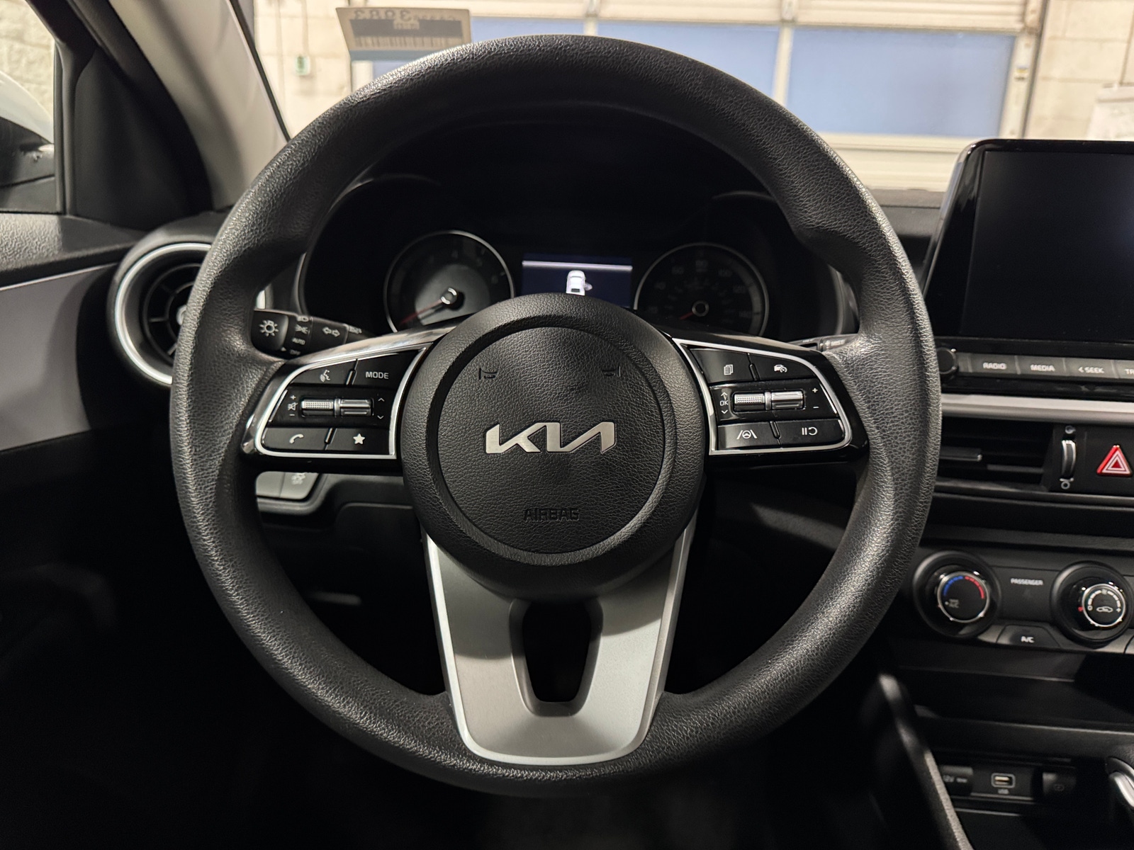 Thumbnail: 2024 Kia Forte - 5