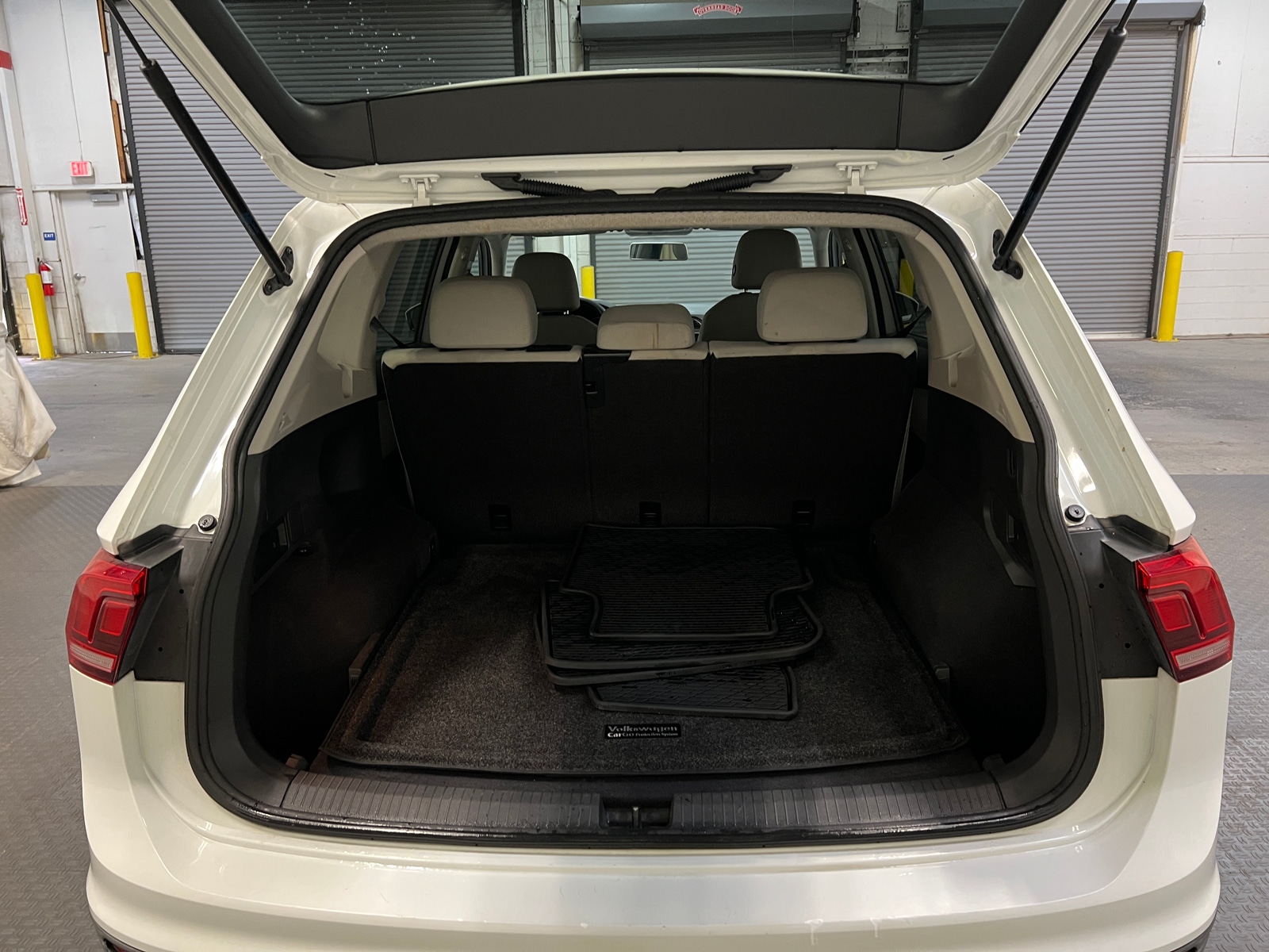 Thumbnail: 2019 Volkswagen Tiguan - 7