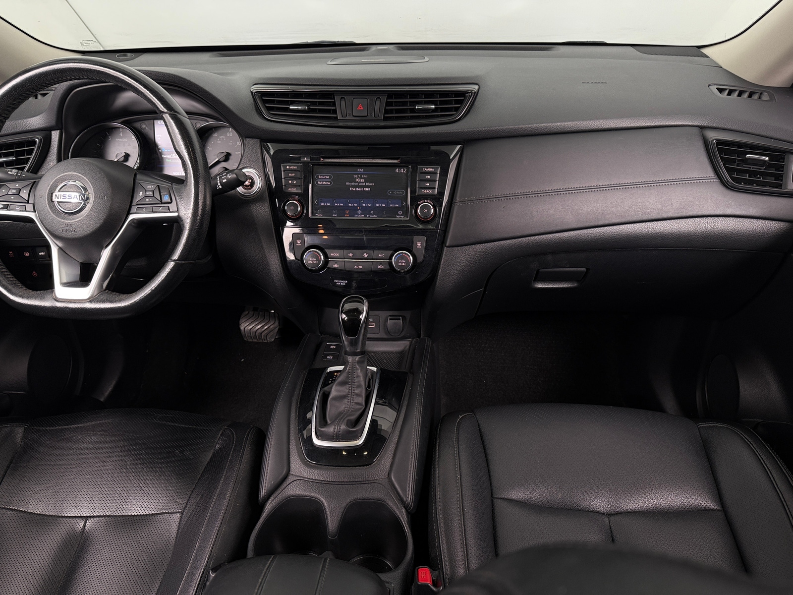 Thumbnail: 2019 Nissan Rogue - 2