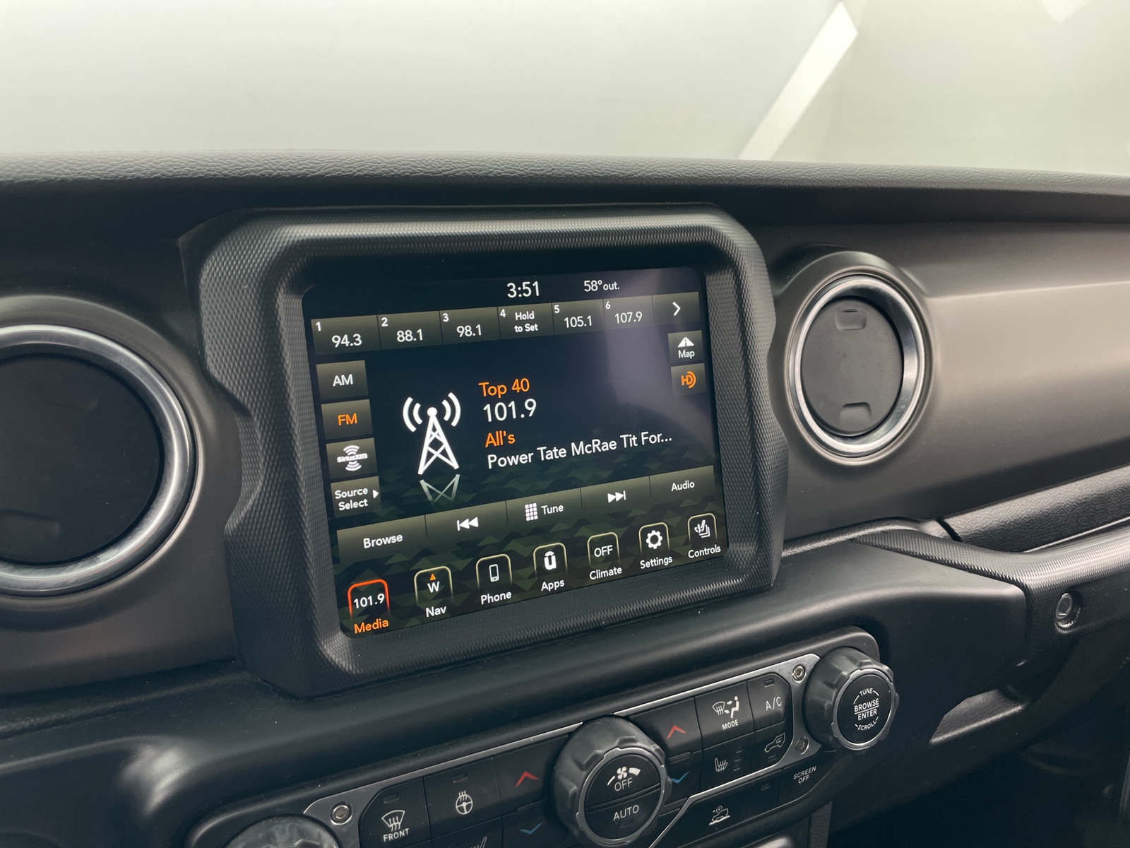 Thumbnail: 2022 Jeep Wrangler - 4