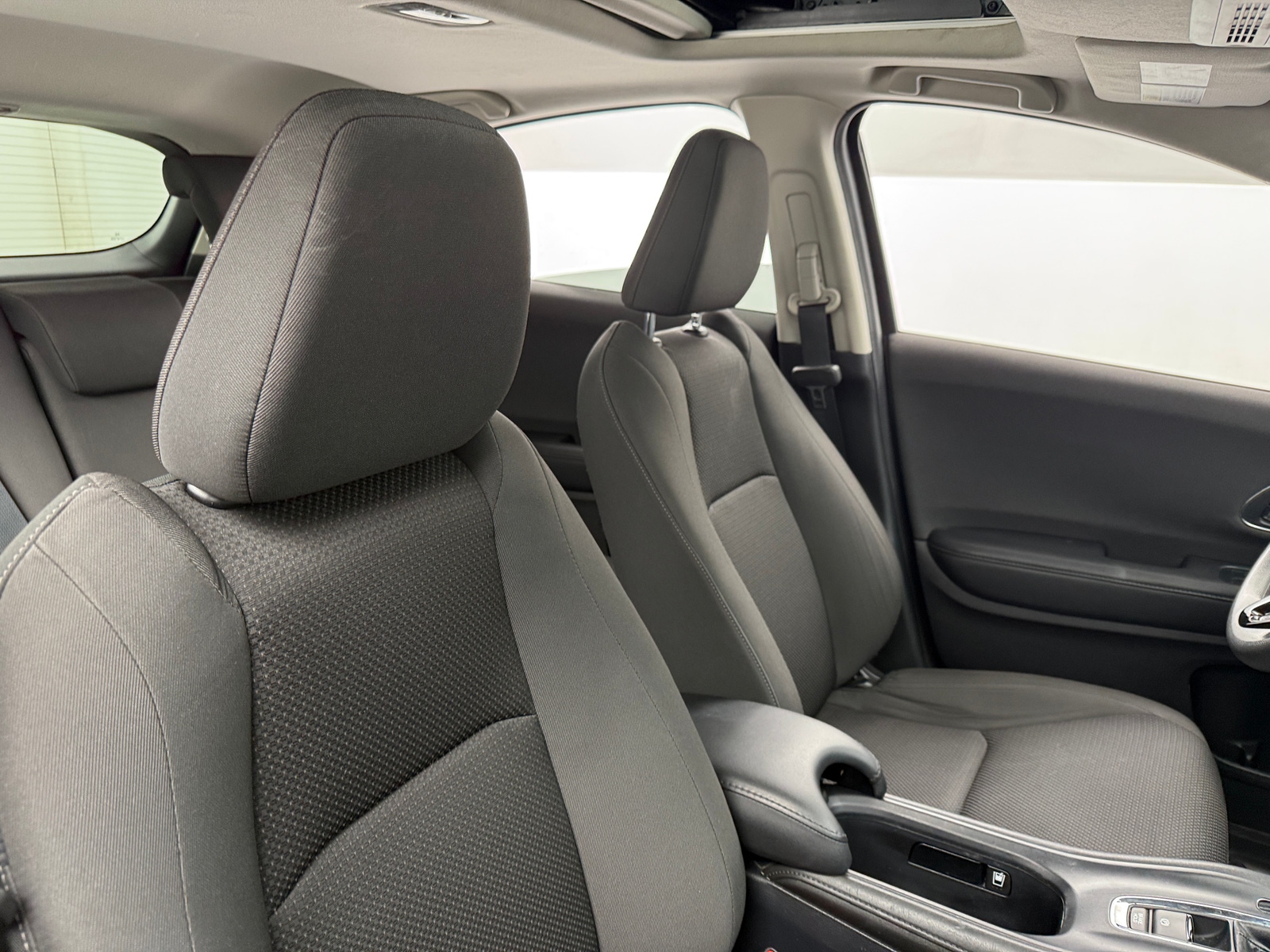 Thumbnail: 2022 Honda HR-V - 2