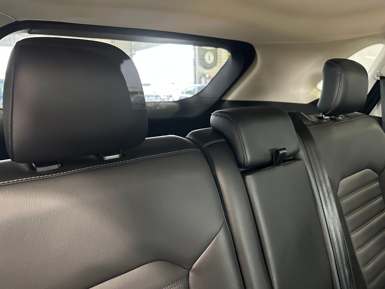 Thumbnail: 2017 Ford Edge - 5