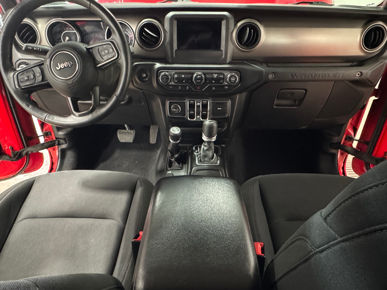 Thumbnail: 2018 Jeep Wrangler - 3