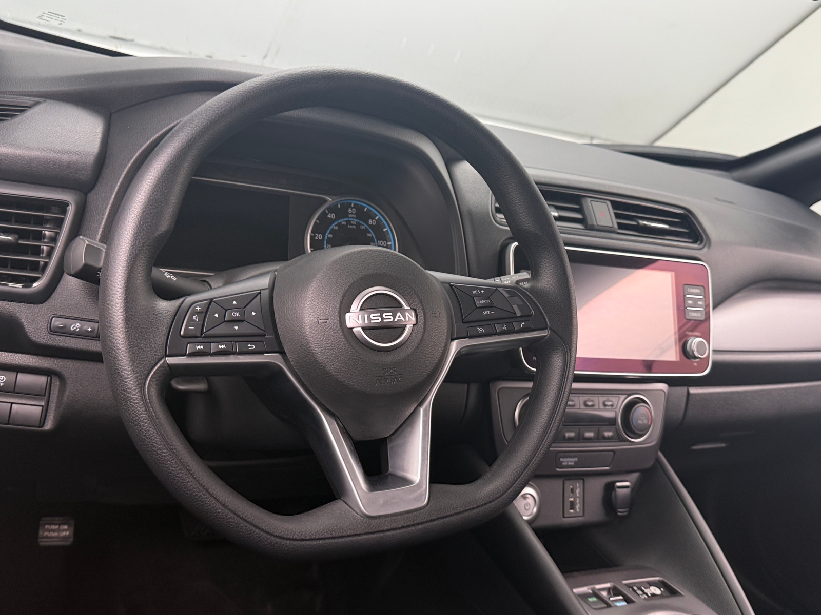 Thumbnail: 2023 Nissan Leaf - 5