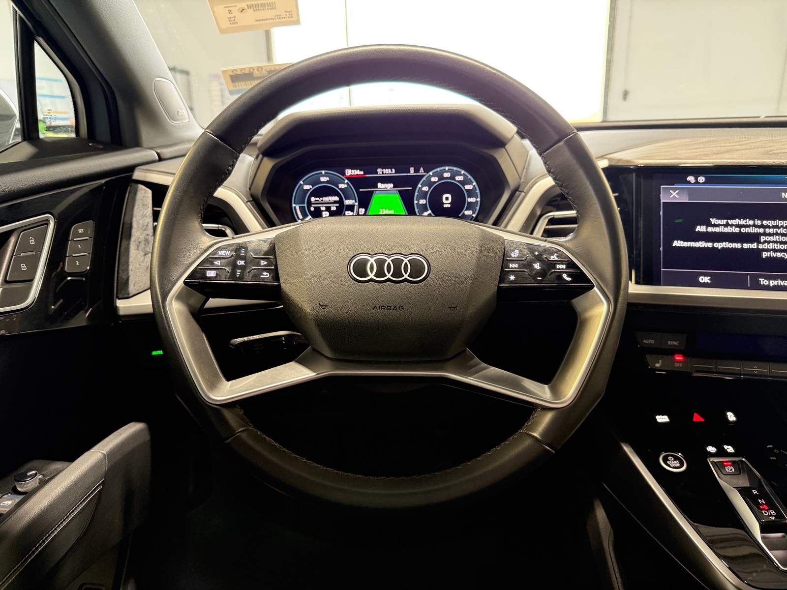 Thumbnail: 2023 Audi Q4 e-tron - 4