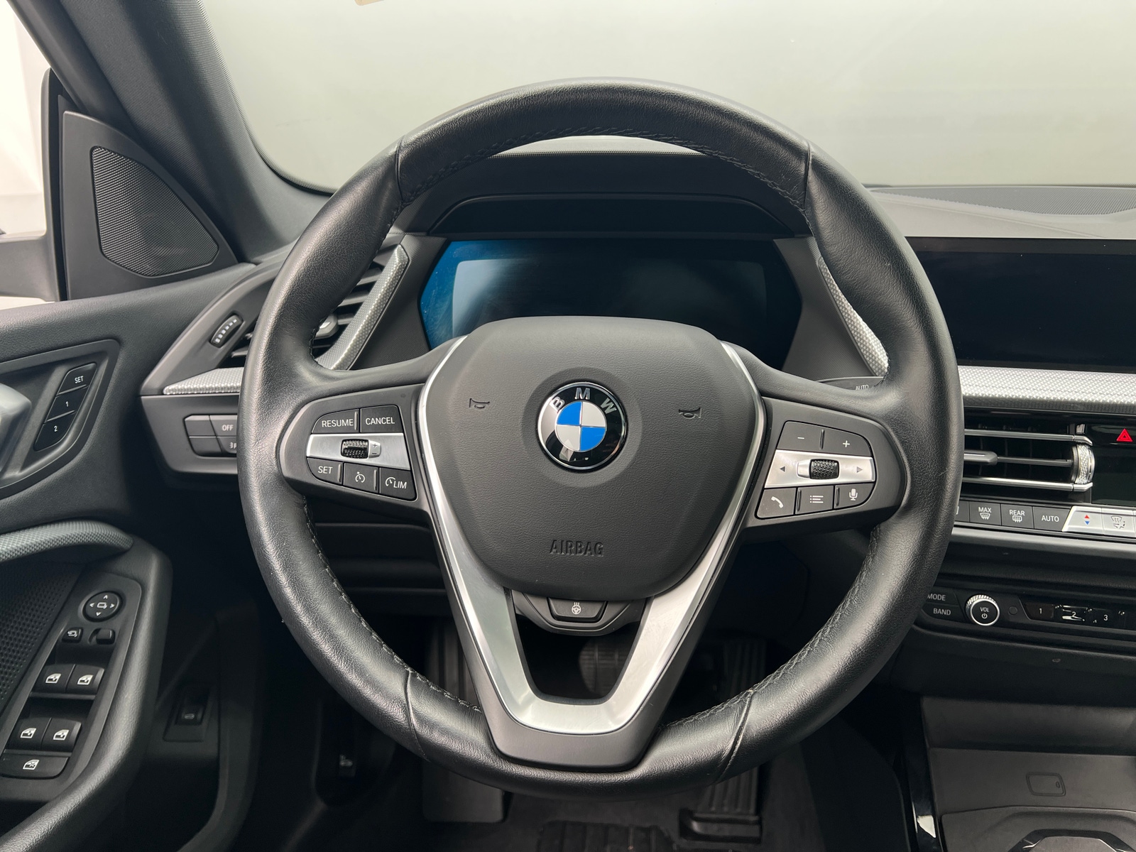 Thumbnail: 2024 BMW 2 Series - 4