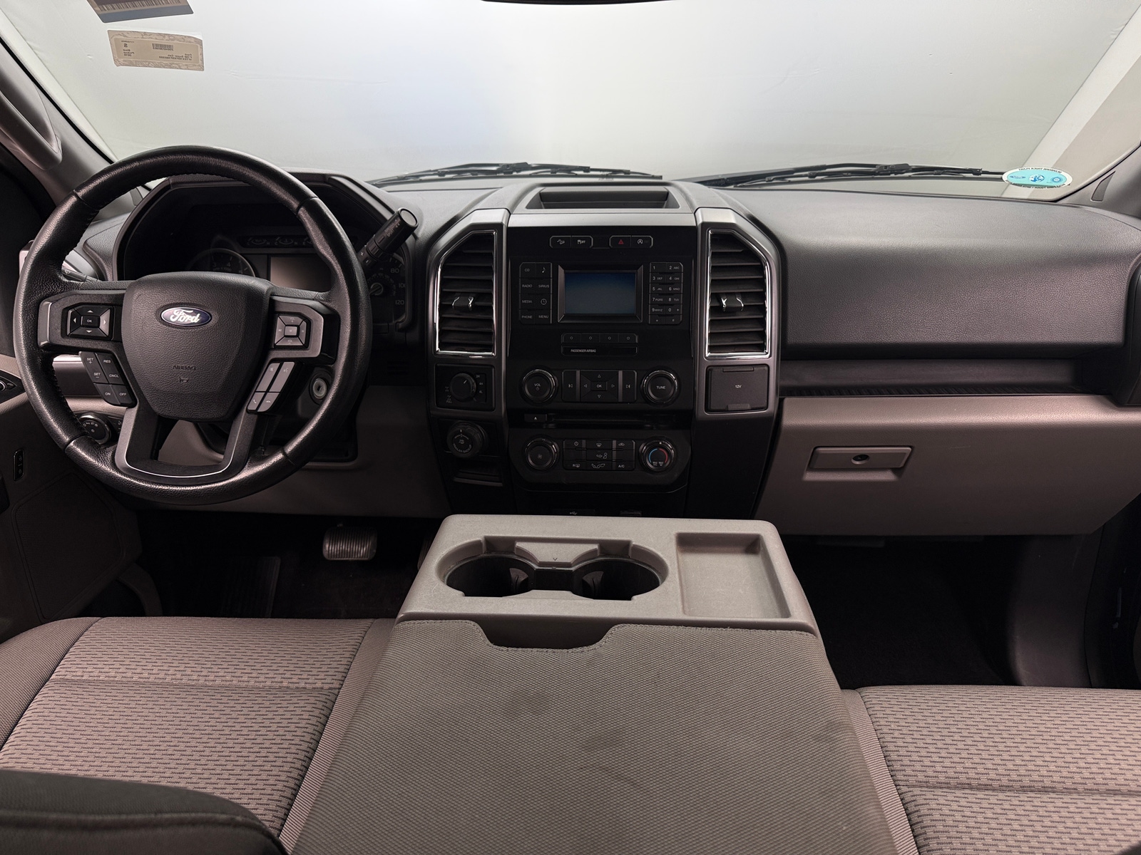 Thumbnail: 2016 Ford Econoline - 3