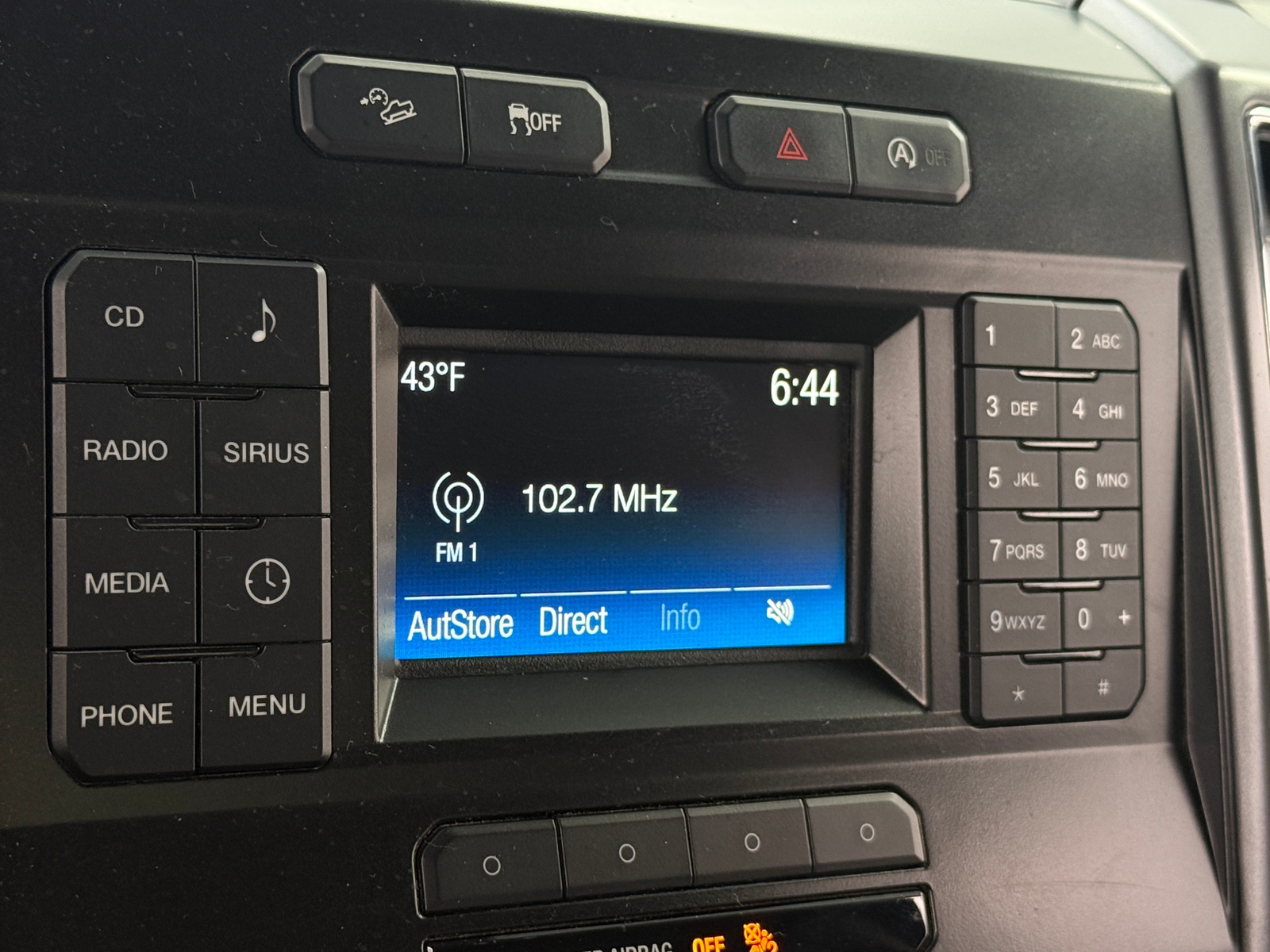 Thumbnail: 2016 Ford Econoline - 4