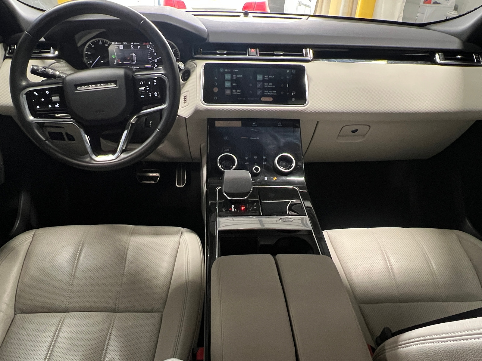 Thumbnail: 2023 Land Rover Range Rover Velar - 2