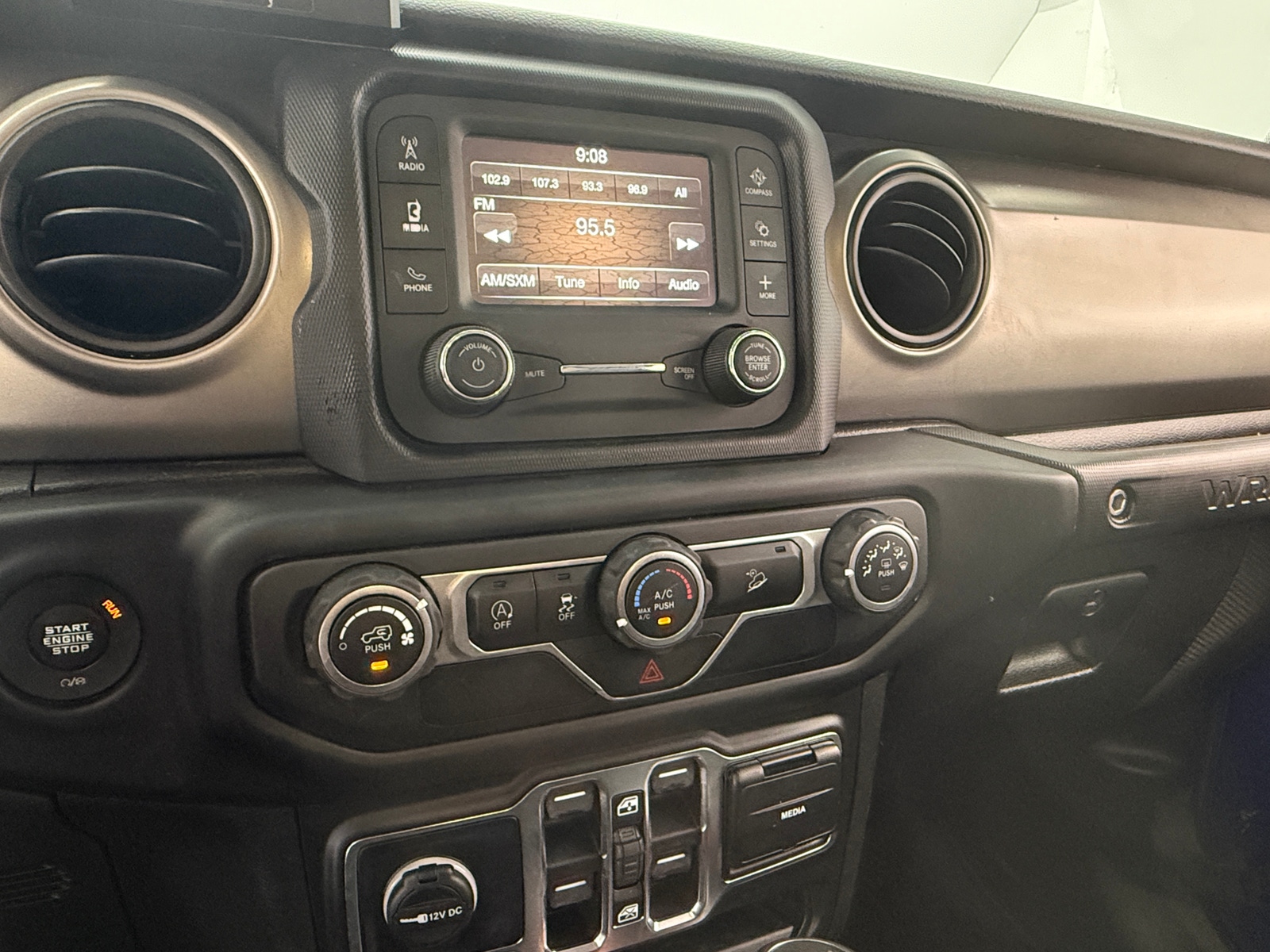 Thumbnail: 2020 Jeep Wrangler - 4