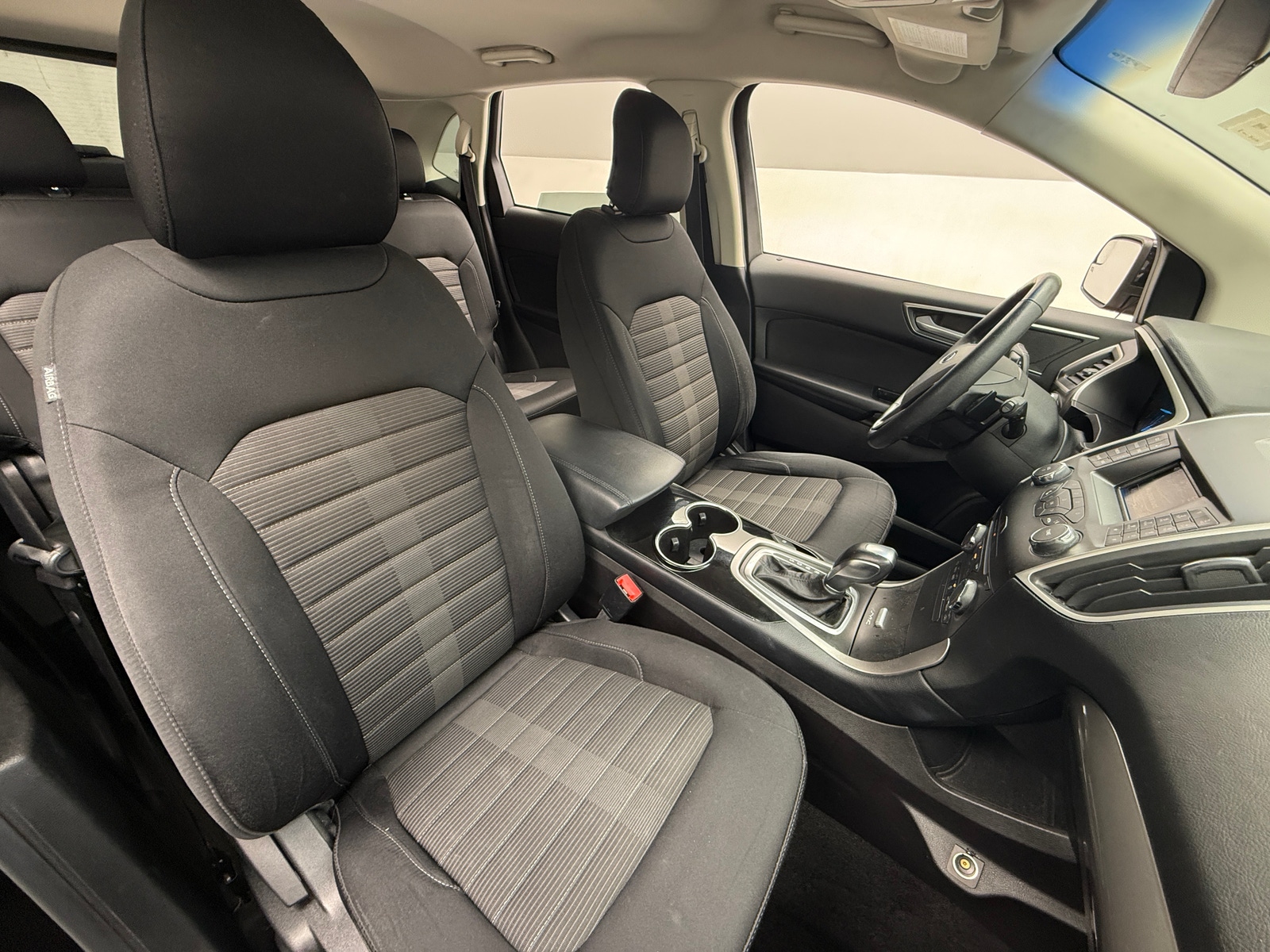 Thumbnail: 2016 Ford Edge - 2