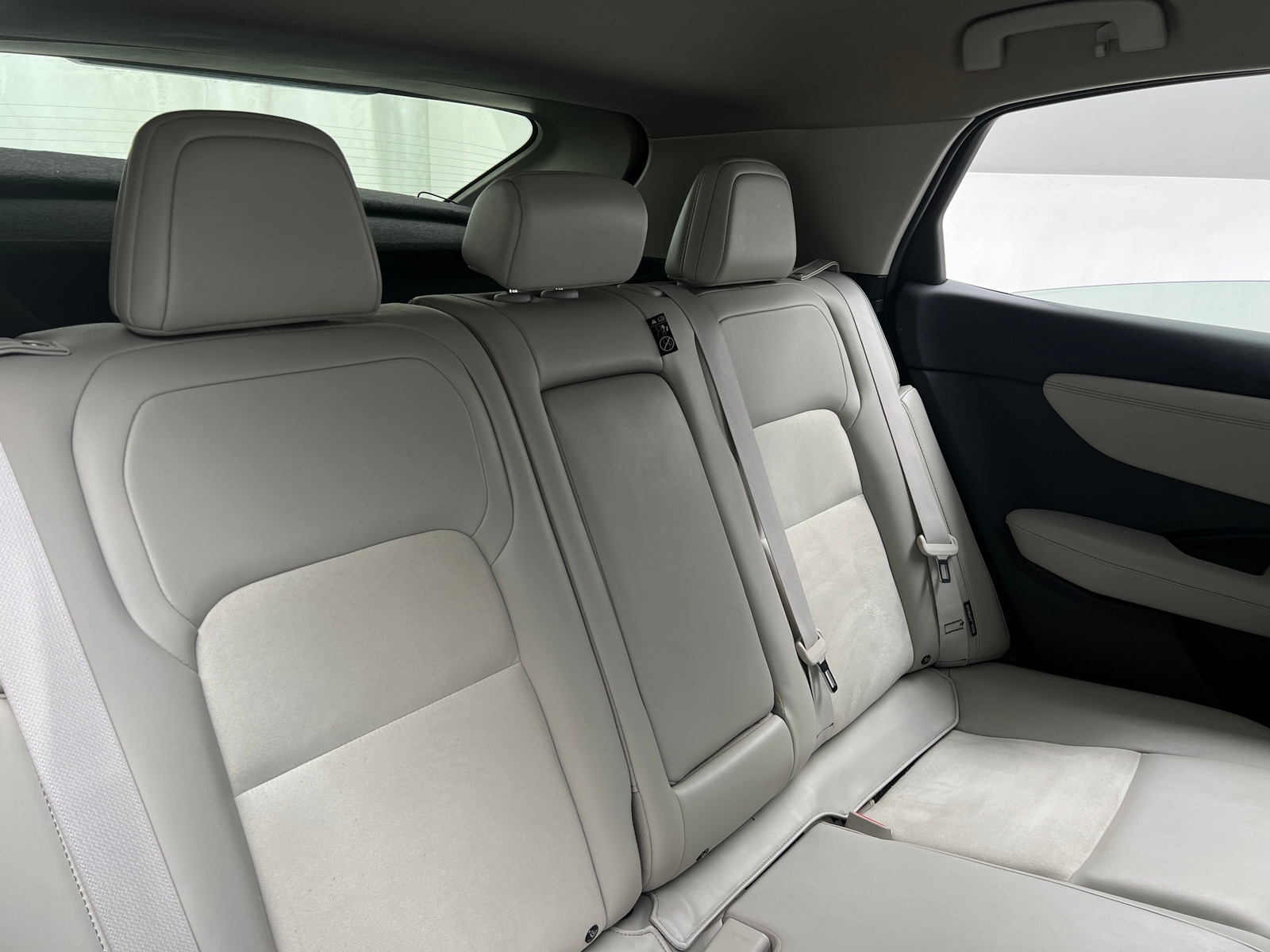 Thumbnail: 2023 Nissan Ariya - 5